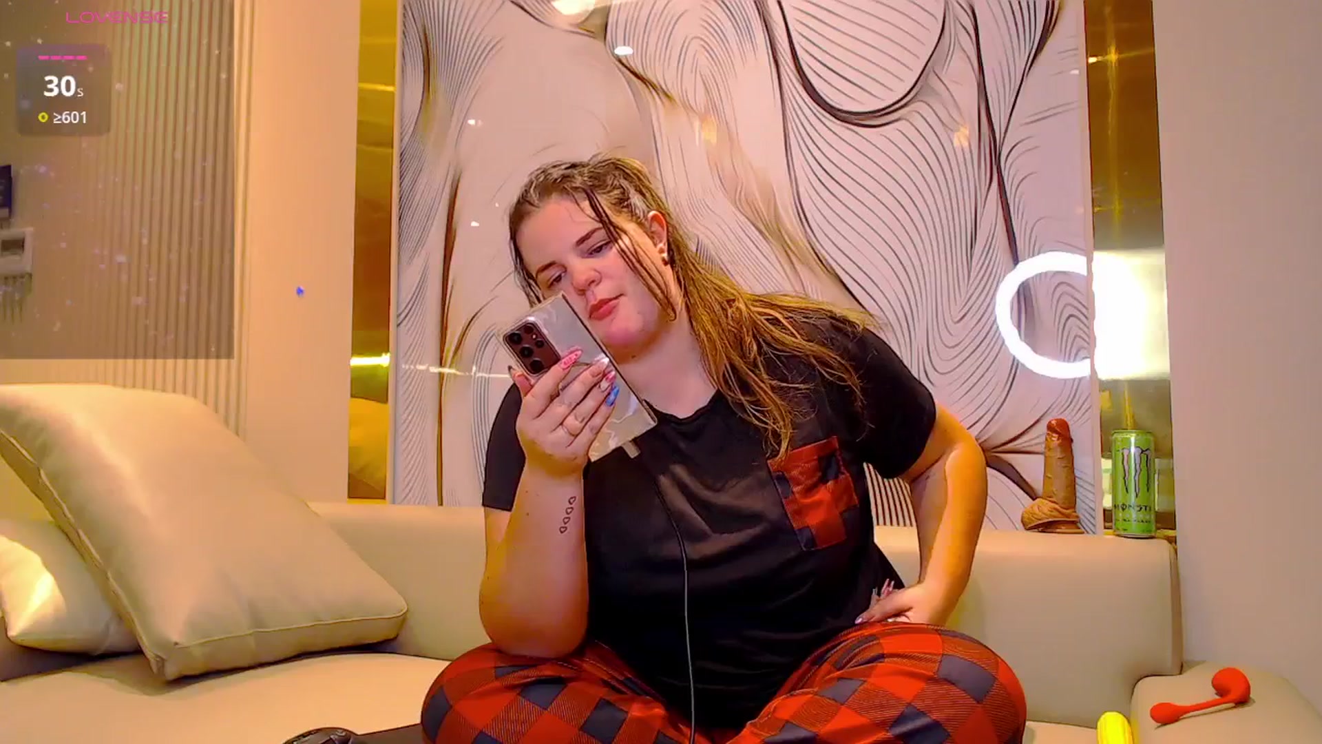 Gallery image thumbnail from Kaitlyn_xox's myfreecams stream on, 04/21/2026, 13:56 image 8 of 20