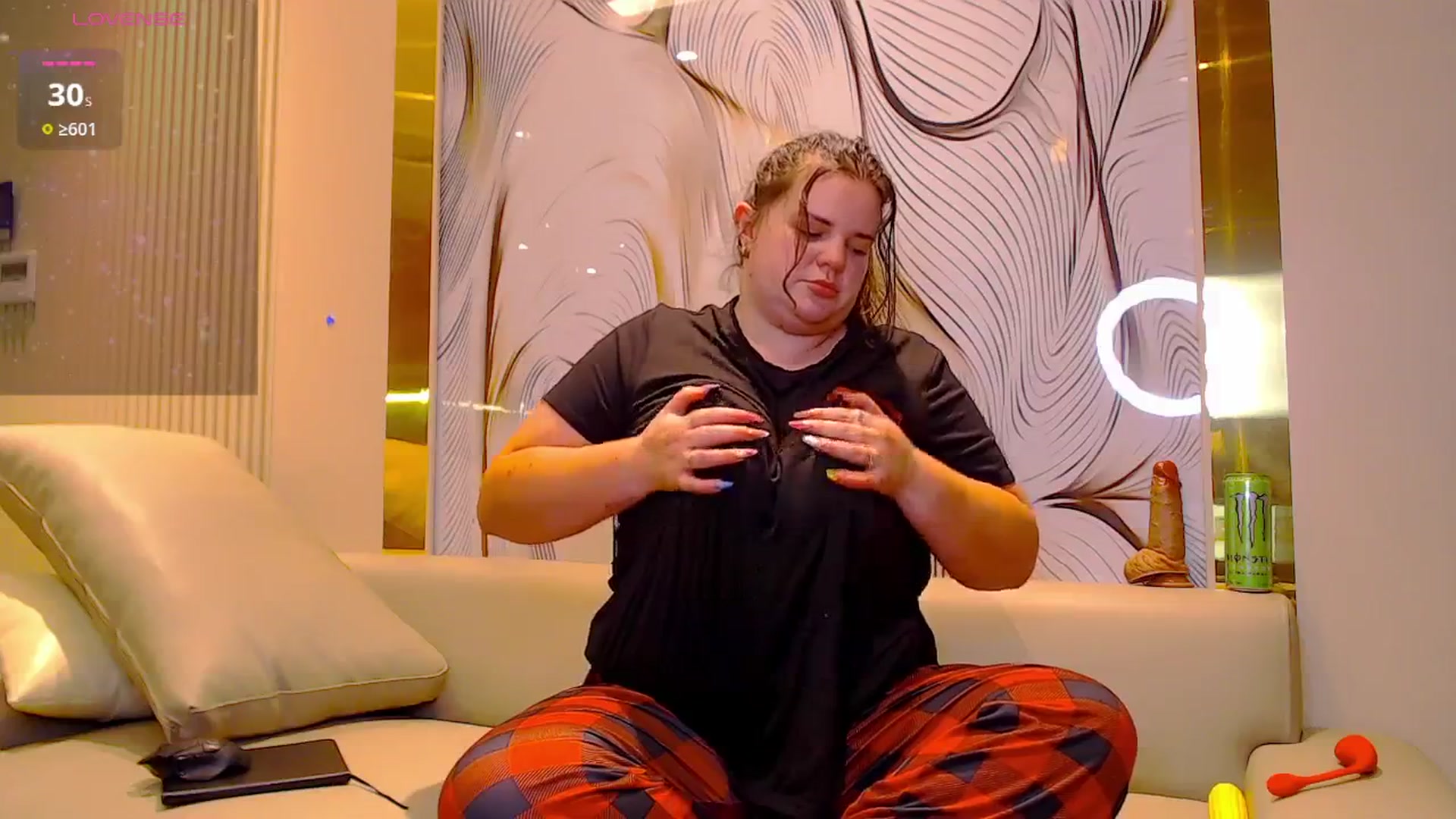Gallery image thumbnail from Kaitlyn_xox's myfreecams stream on, 04/21/2026, 13:56 image 17 of 20
