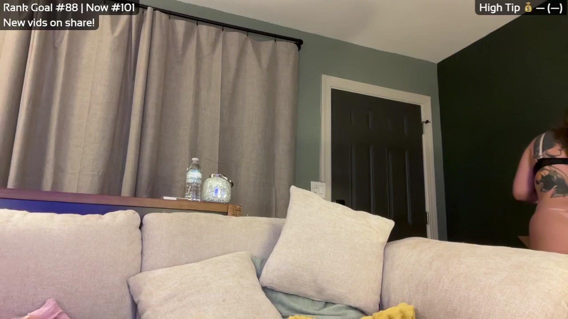 Gallery image thumbnail from Kaitlynnn's myfreecams stream on, 01/07/2026, 23:34 image 18 of 20
