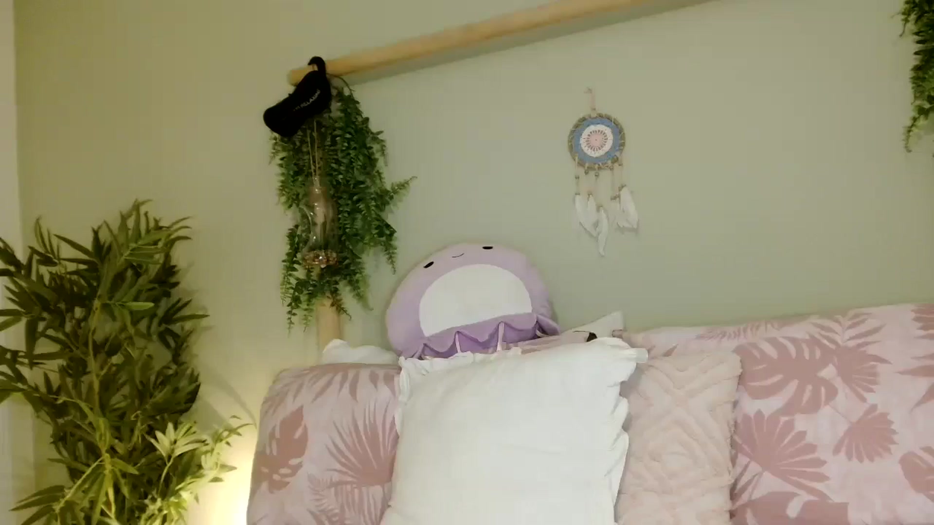Gallery image thumbnail from Kaitrose's myfreecams stream on, 07/15/2025, 03:05 image 10 of 20