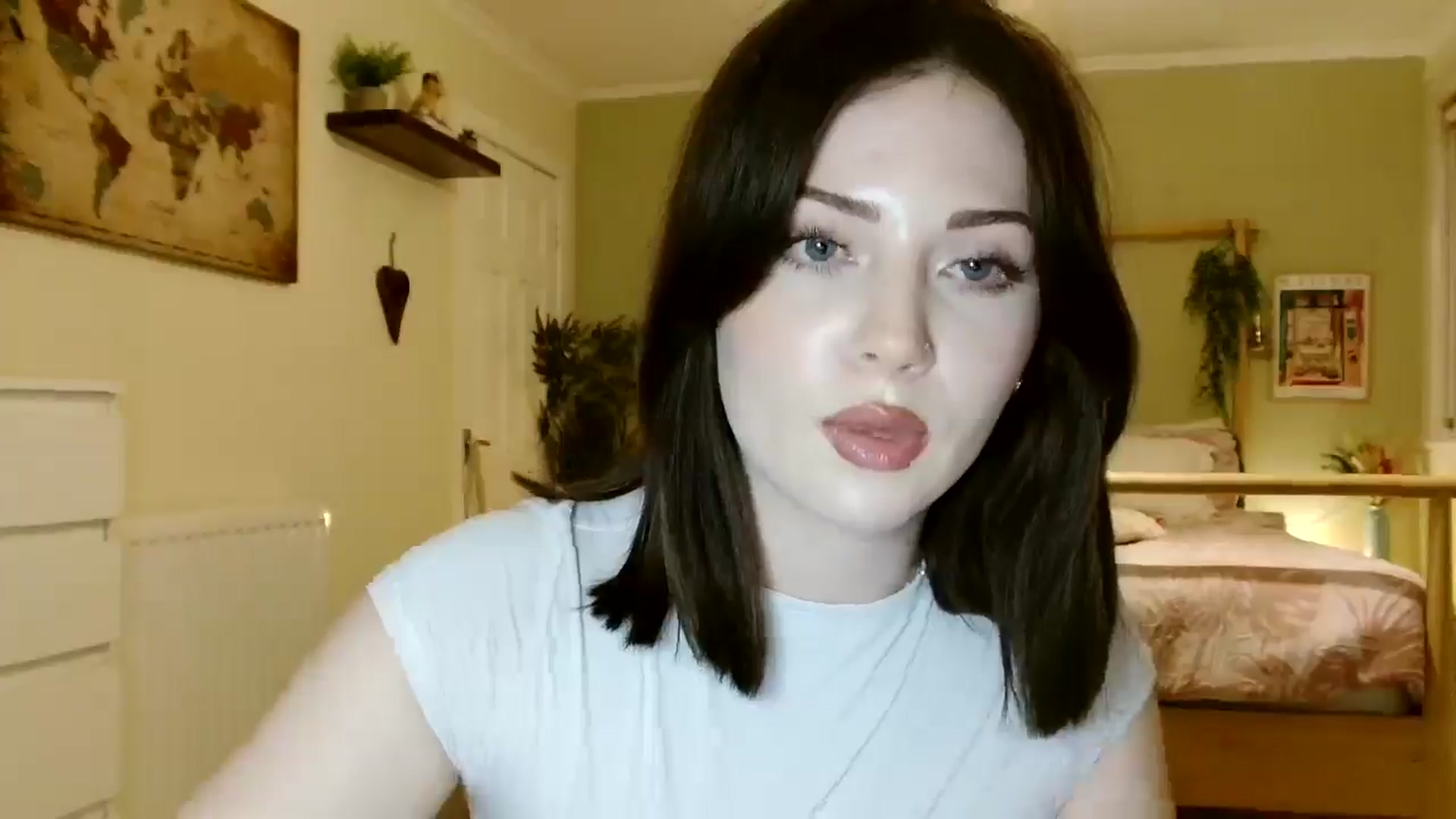 Gallery image thumbnail from Kaitrose's myfreecams stream on, 07/31/2025, 23:09 image 5 of 20
