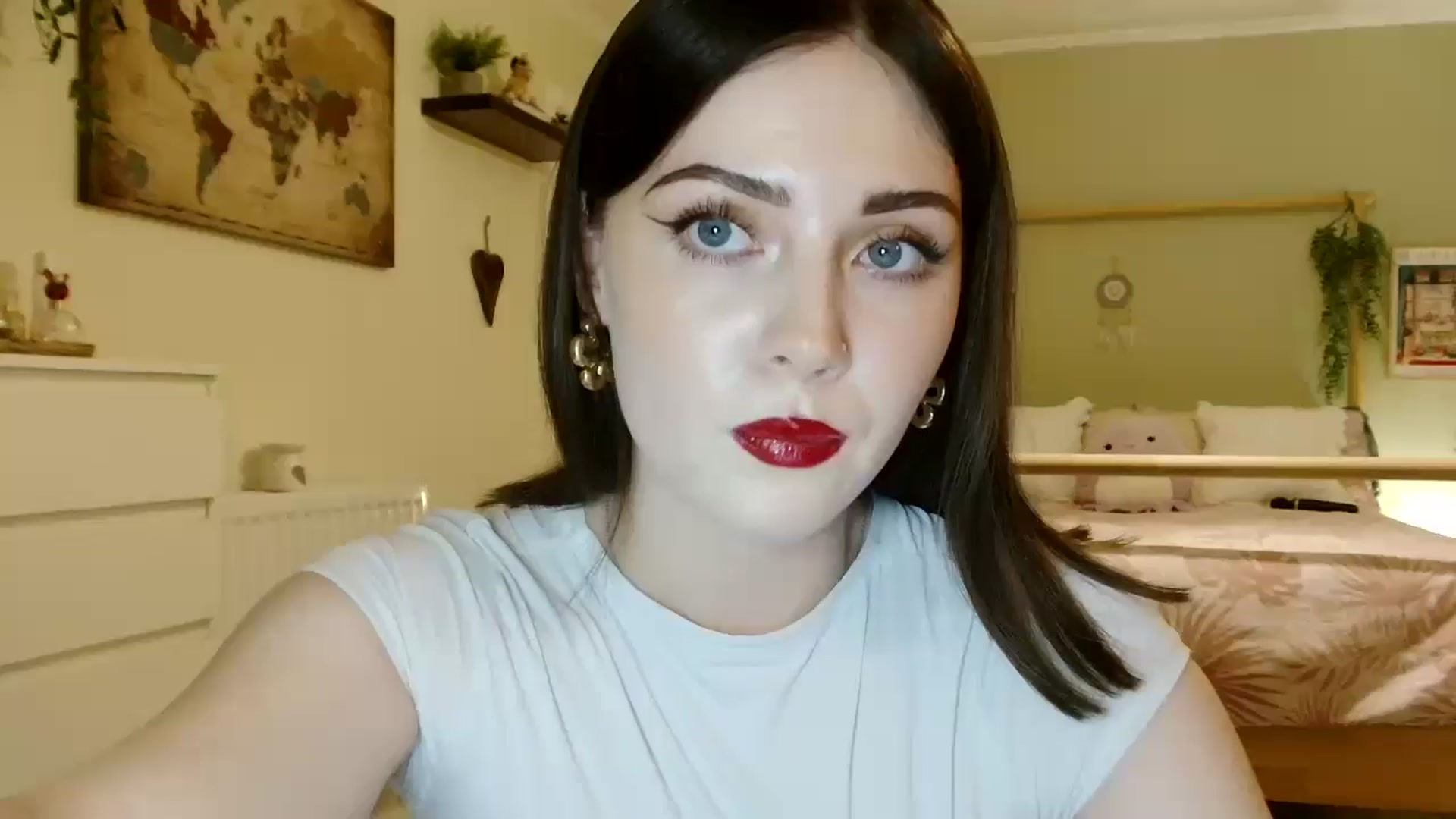 Gallery image thumbnail from Kaitrose's myfreecams stream on, 08/08/2025, 24:00 image 2 of 20