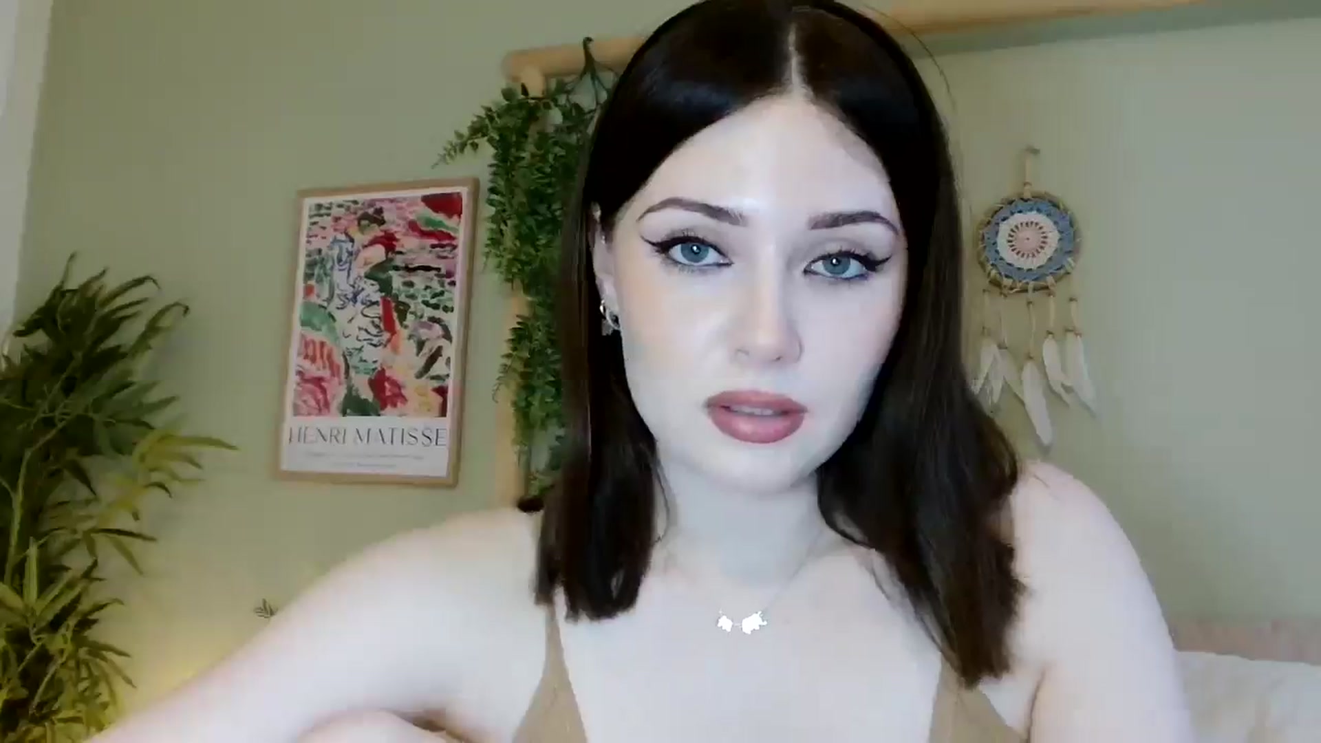 Gallery image thumbnail from Kaitrose's myfreecams stream on, 08/18/2025, 06:34 image 19 of 20