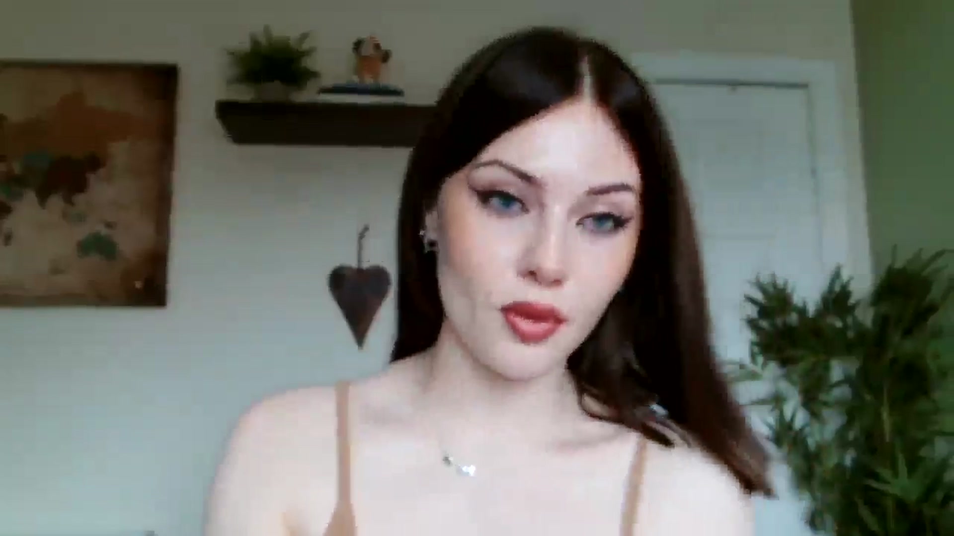Gallery image thumbnail from Kaitrose's myfreecams stream on, 08/18/2025, 07:56 image 4 of 20