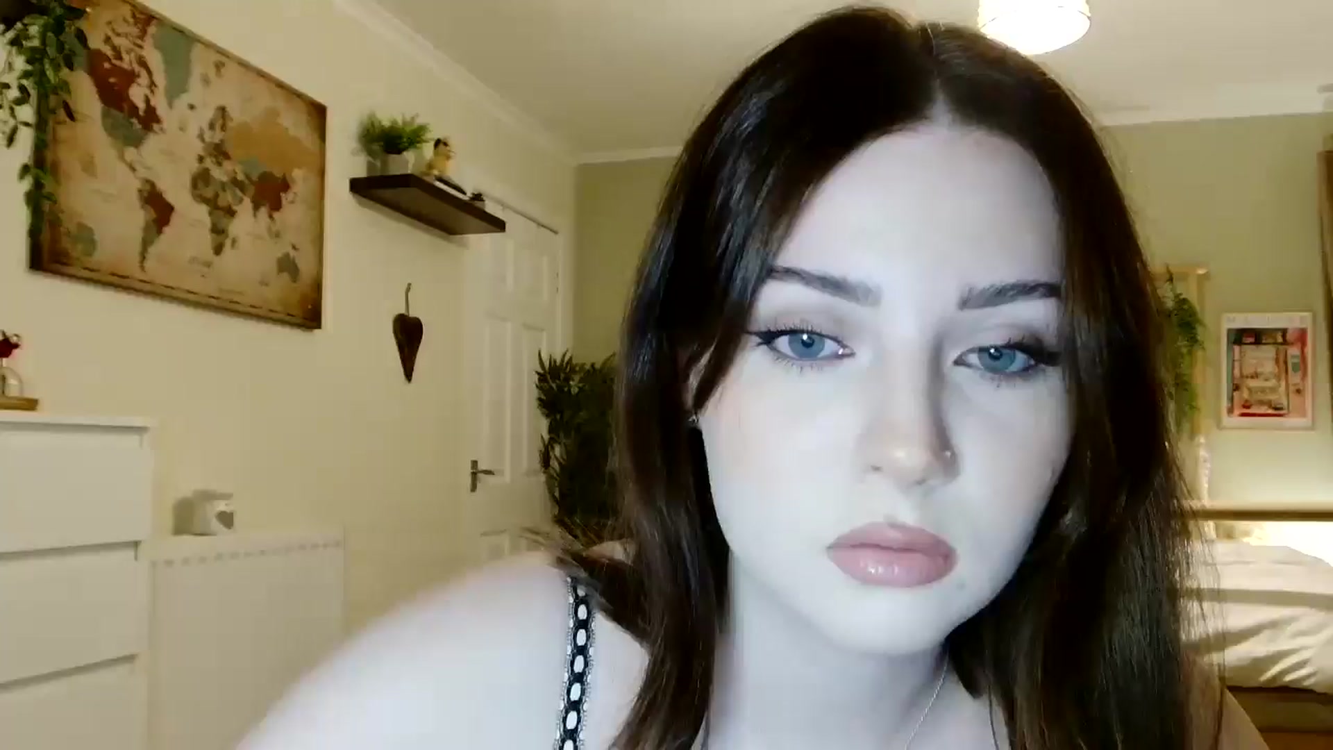 Gallery image thumbnail from Kaitrose's myfreecams stream on, 08/22/2025, 21:54 image 1 of 20
