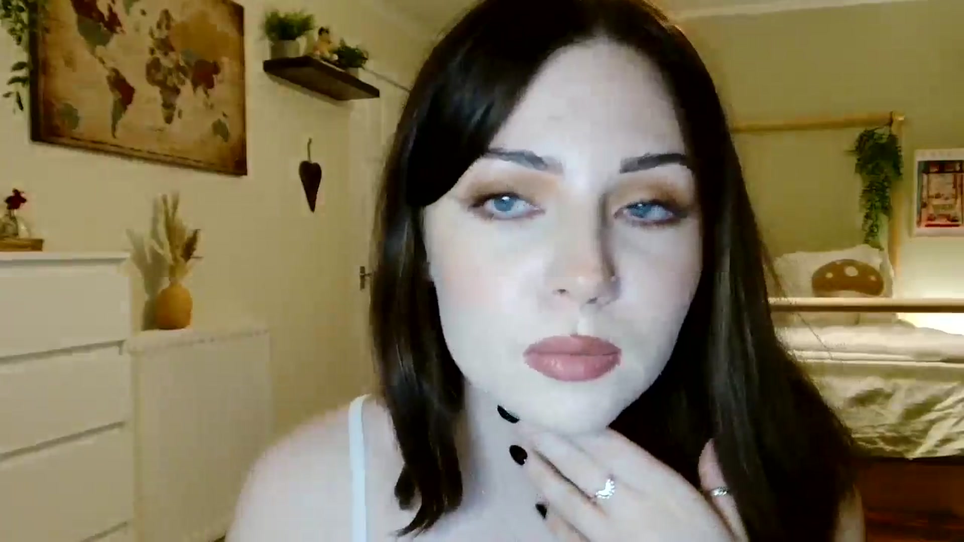 Gallery image thumbnail from Kaitrose's myfreecams stream on, 08/25/2025, 23:37 image 18 of 20
