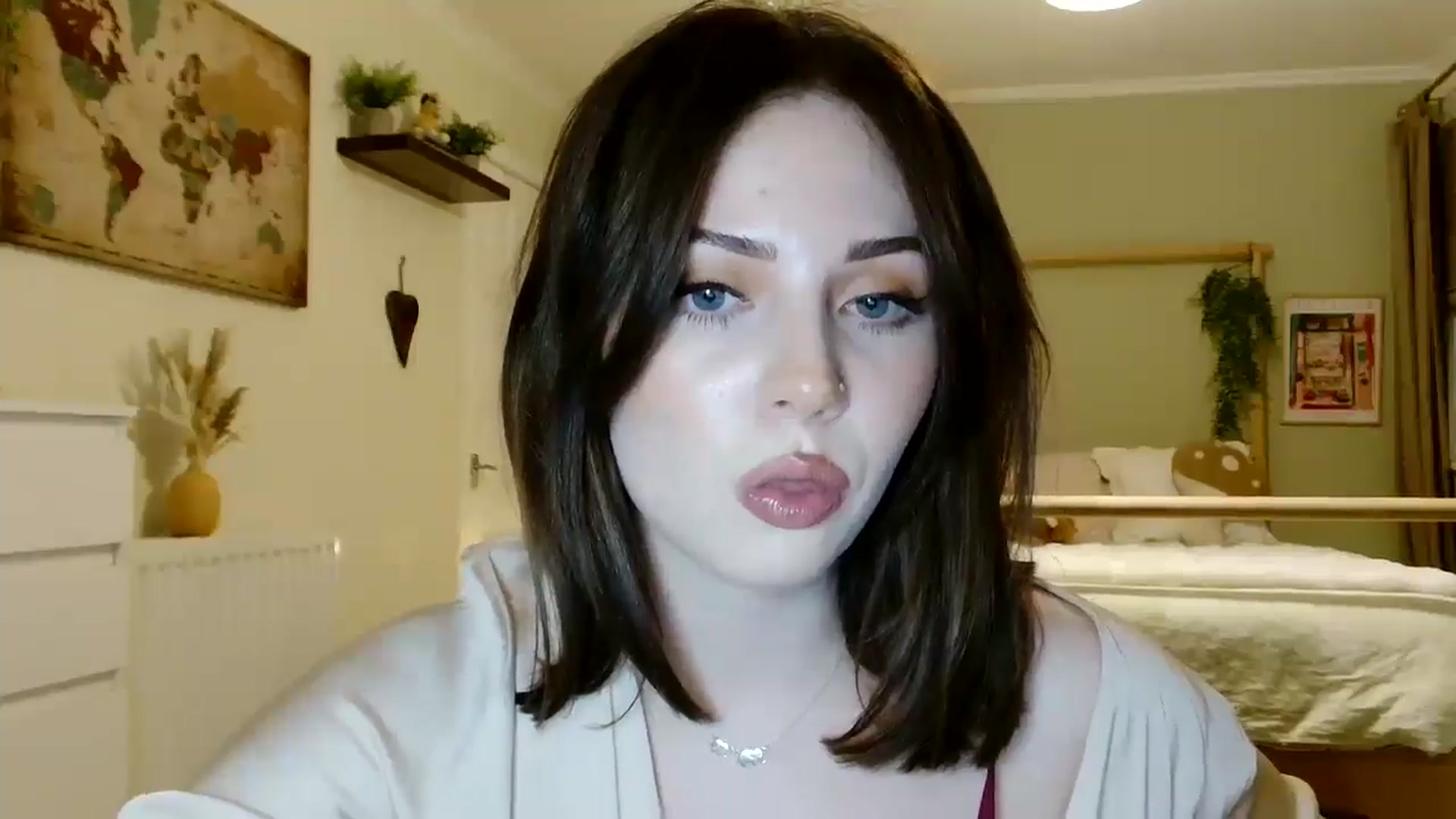 Gallery image thumbnail from Kaitrose's myfreecams stream on, 08/29/2025, 24:14 image 2 of 20