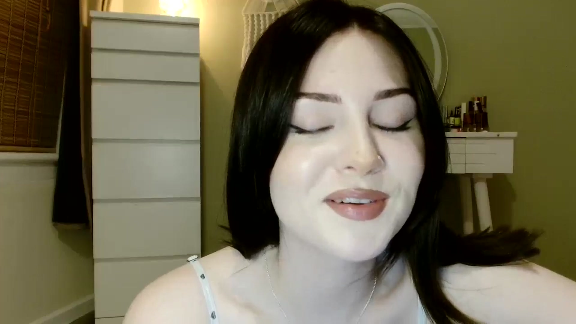 Gallery image thumbnail from Kaitrose's myfreecams stream on, 09/04/2025, 21:26 image 19 of 20