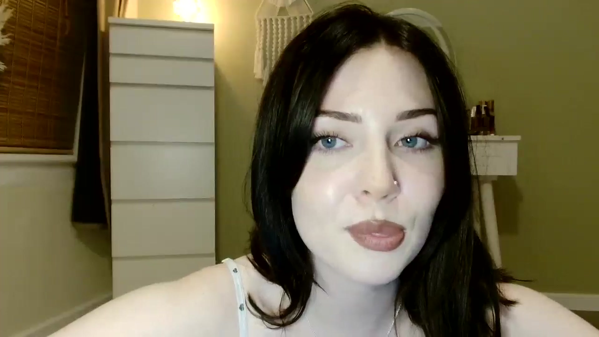 Gallery image thumbnail from Kaitrose's myfreecams stream on, 09/04/2025, 22:58 image 8 of 20