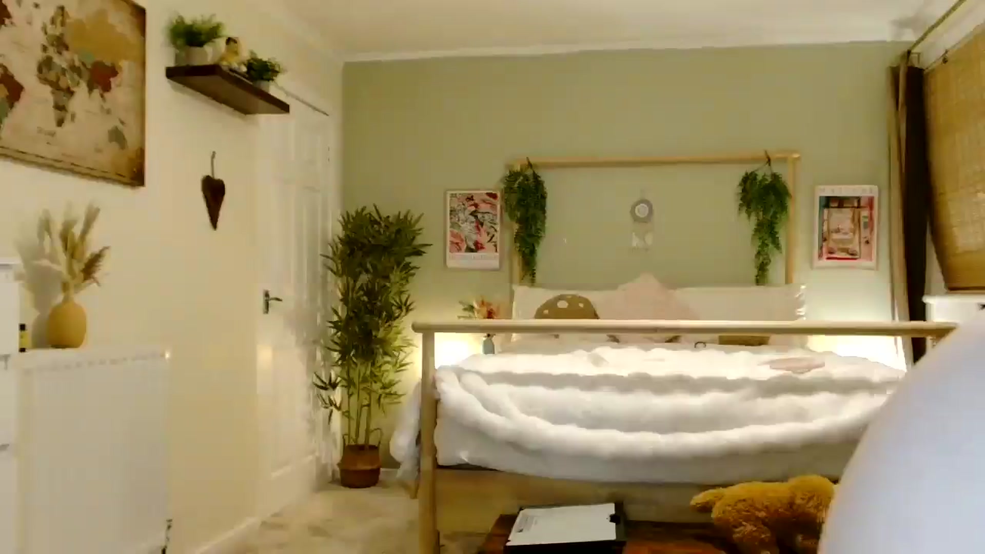 Gallery image thumbnail from Kaitrose's myfreecams stream on, 09/08/2025, 24:00 image 12 of 20