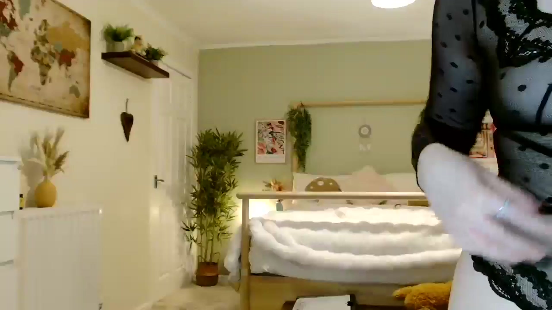 Gallery image thumbnail from Kaitrose's myfreecams stream on, 09/08/2025, 24:00 image 19 of 20