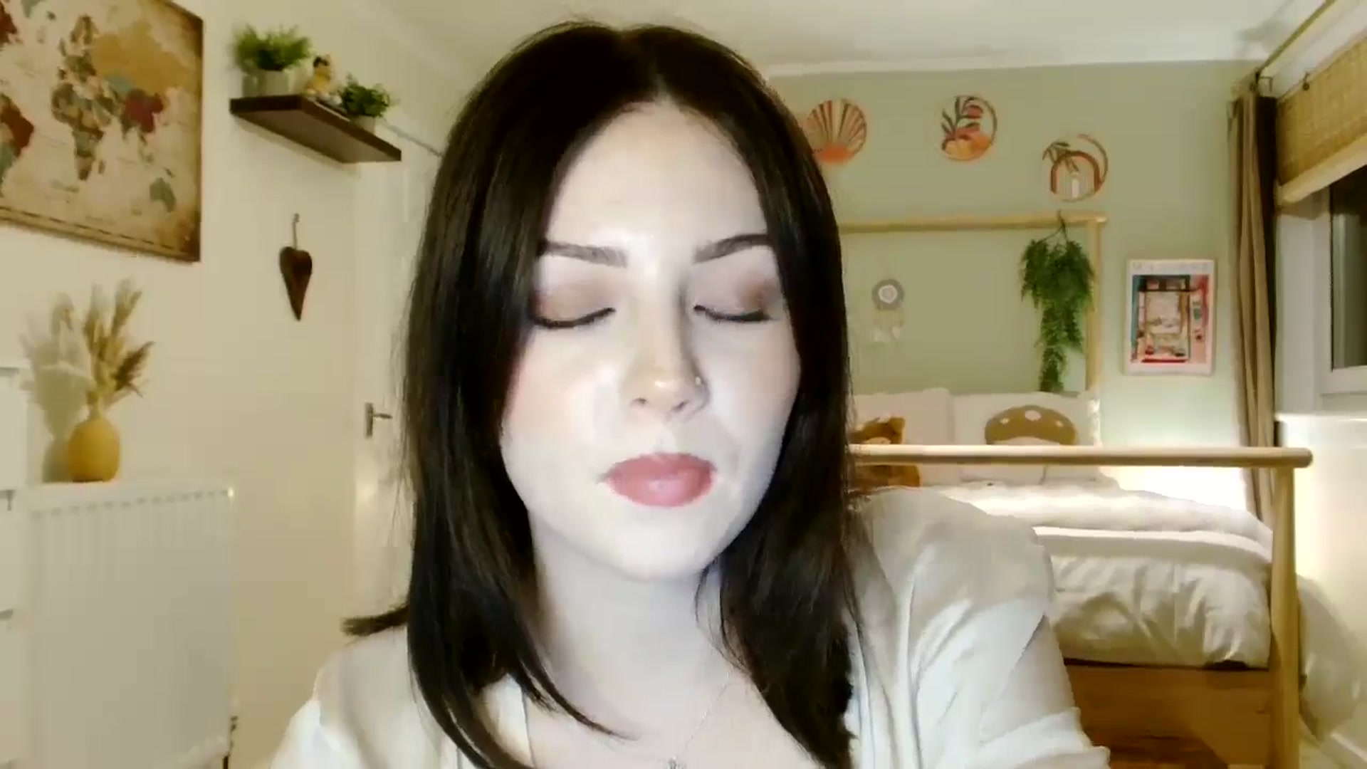 Gallery image thumbnail from Kaitrose's myfreecams stream on, 09/15/2025, 21:08 image 12 of 20