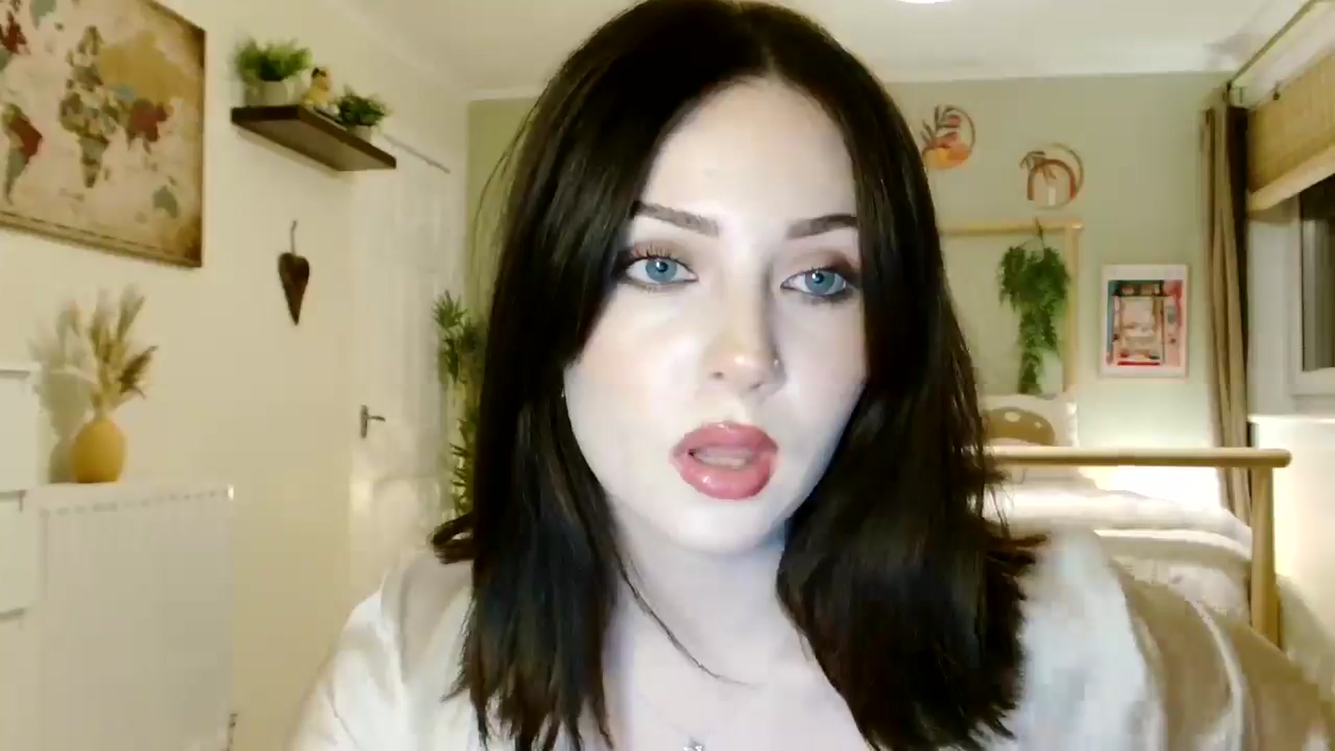 Gallery image thumbnail from Kaitrose's myfreecams stream on, 09/15/2025, 21:08 image 4 of 20