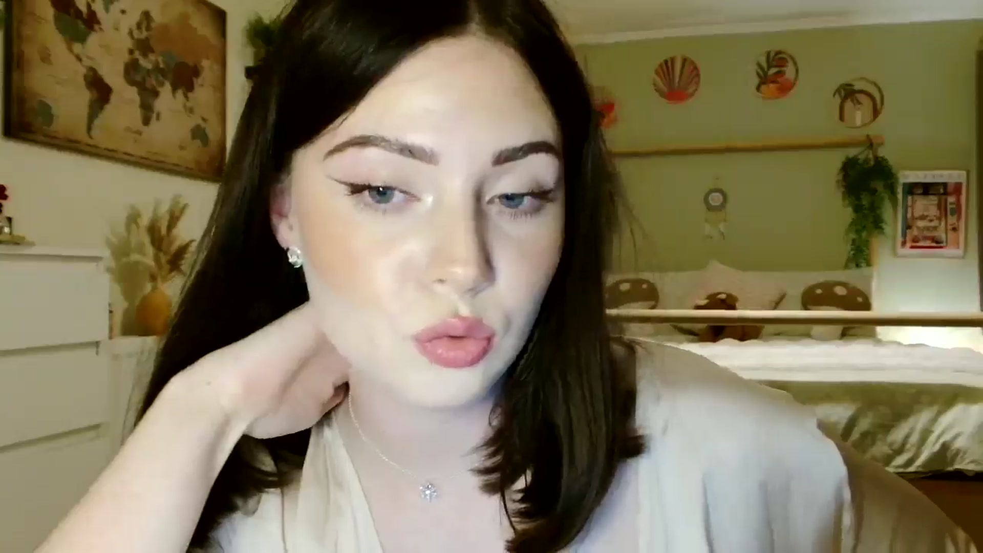 Gallery image thumbnail from Kaitrose's myfreecams stream on, 09/30/2025, 23:53 image 3 of 20