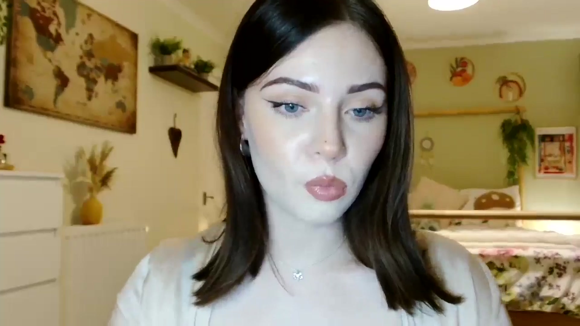 Gallery image thumbnail from Kaitrose's myfreecams stream on, 10/04/2025, 18:59 image 16 of 20