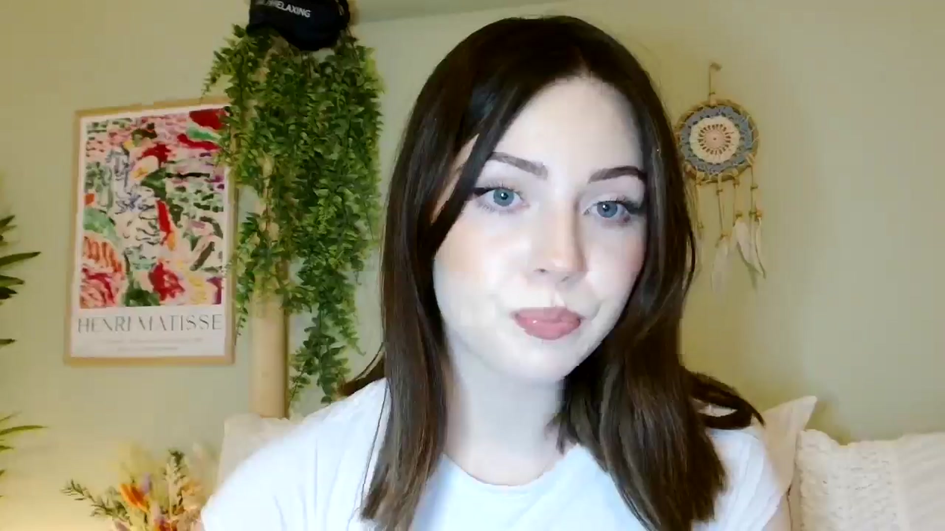 Gallery image thumbnail from Kaitrose's myfreecams stream on, 10/10/2025, 21:21 image 13 of 20
