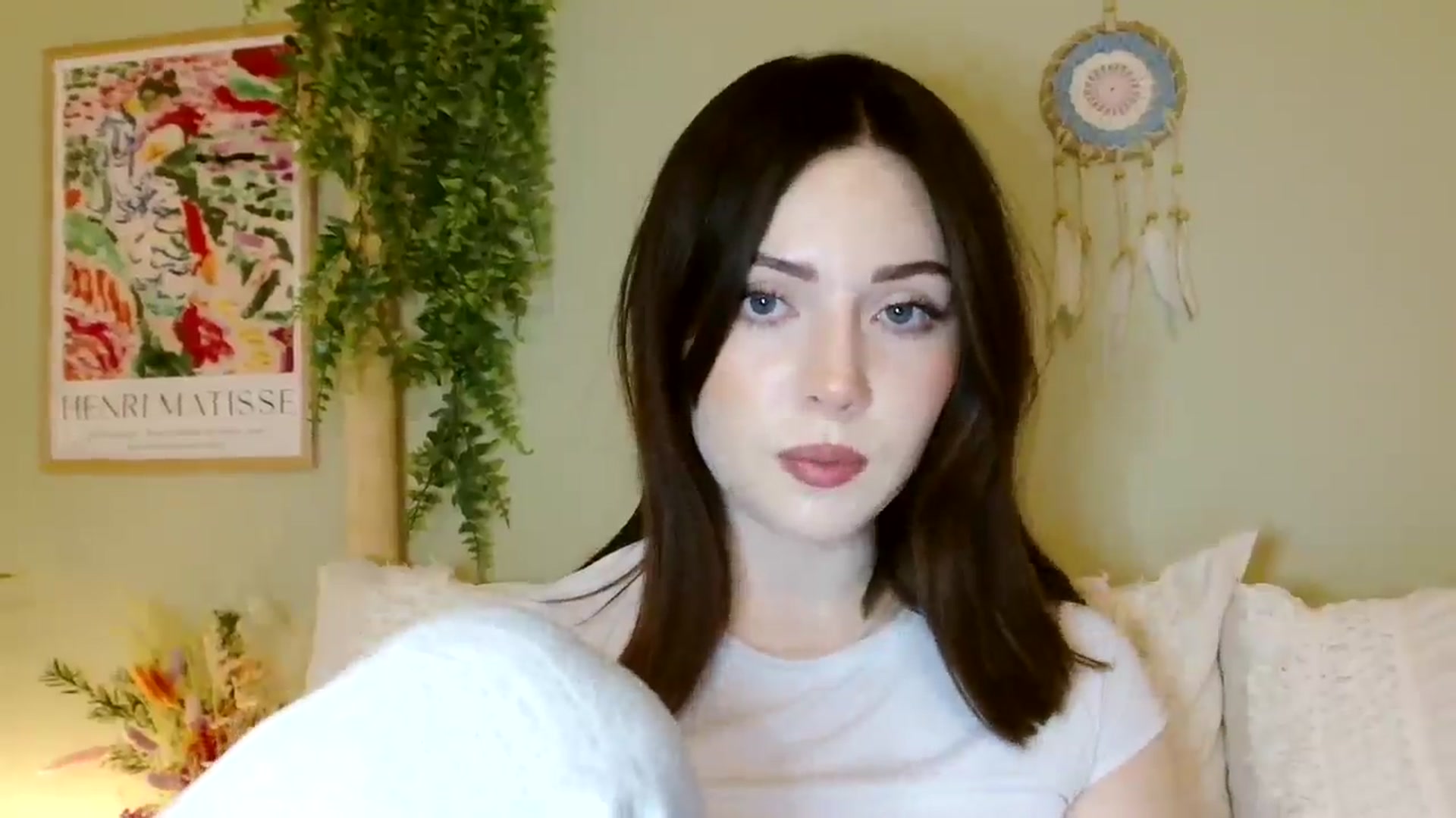 Gallery image thumbnail from Kaitrose's myfreecams stream on, 10/10/2025, 21:21 image 18 of 20