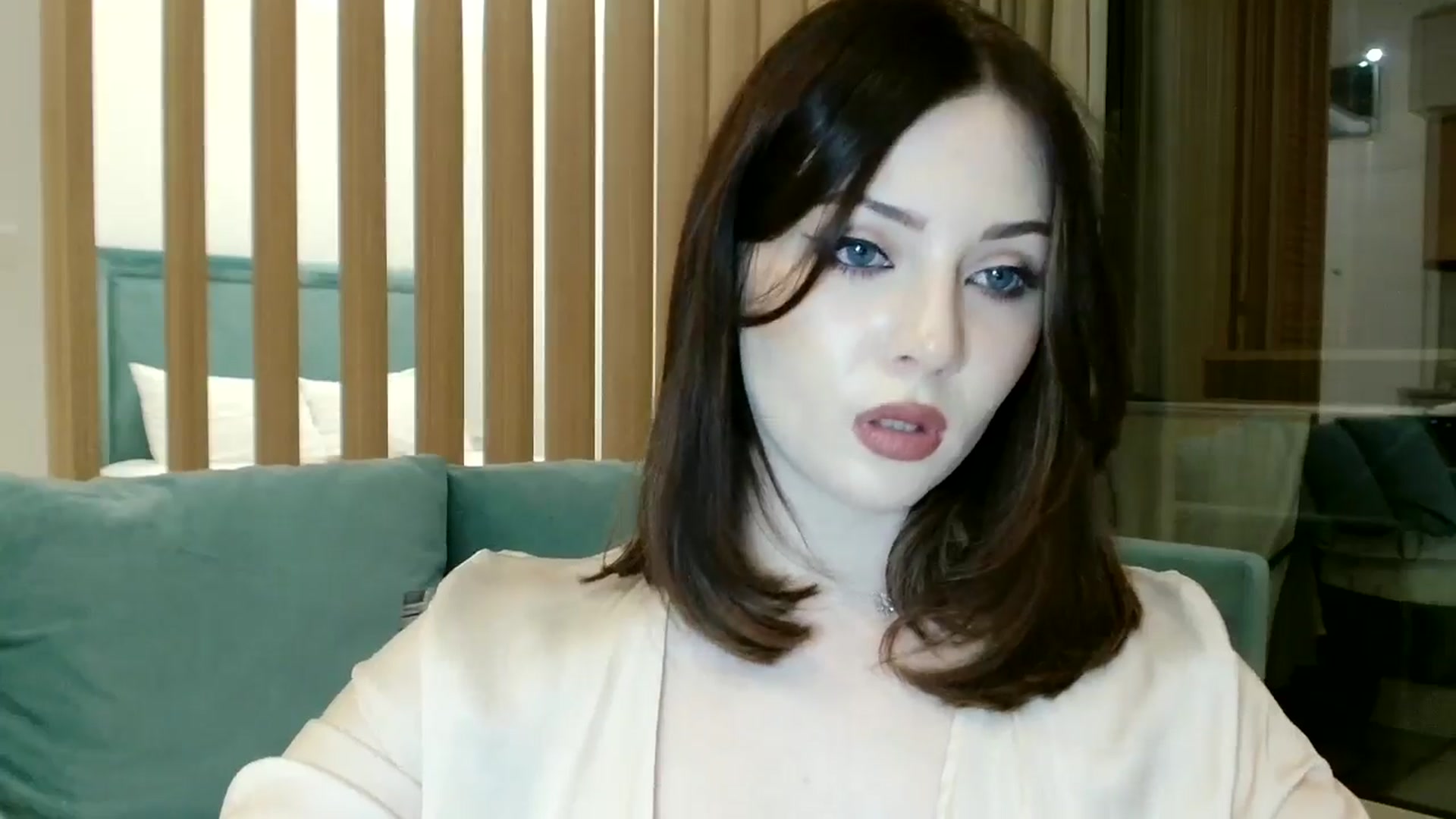 Gallery image thumbnail from Kaitrose's myfreecams stream on, 10/26/2025, 22:57 image 11 of 20