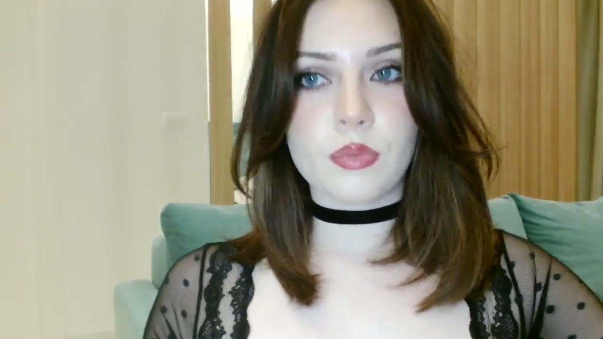 Gallery image thumbnail from Kaitrose's myfreecams stream on, 10/28/2025, 19:20 image 11 of 20