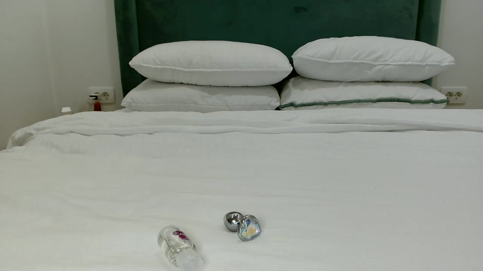 Gallery image thumbnail from Kaitrose's myfreecams stream on, 11/04/2025, 21:38 image 18 of 20
