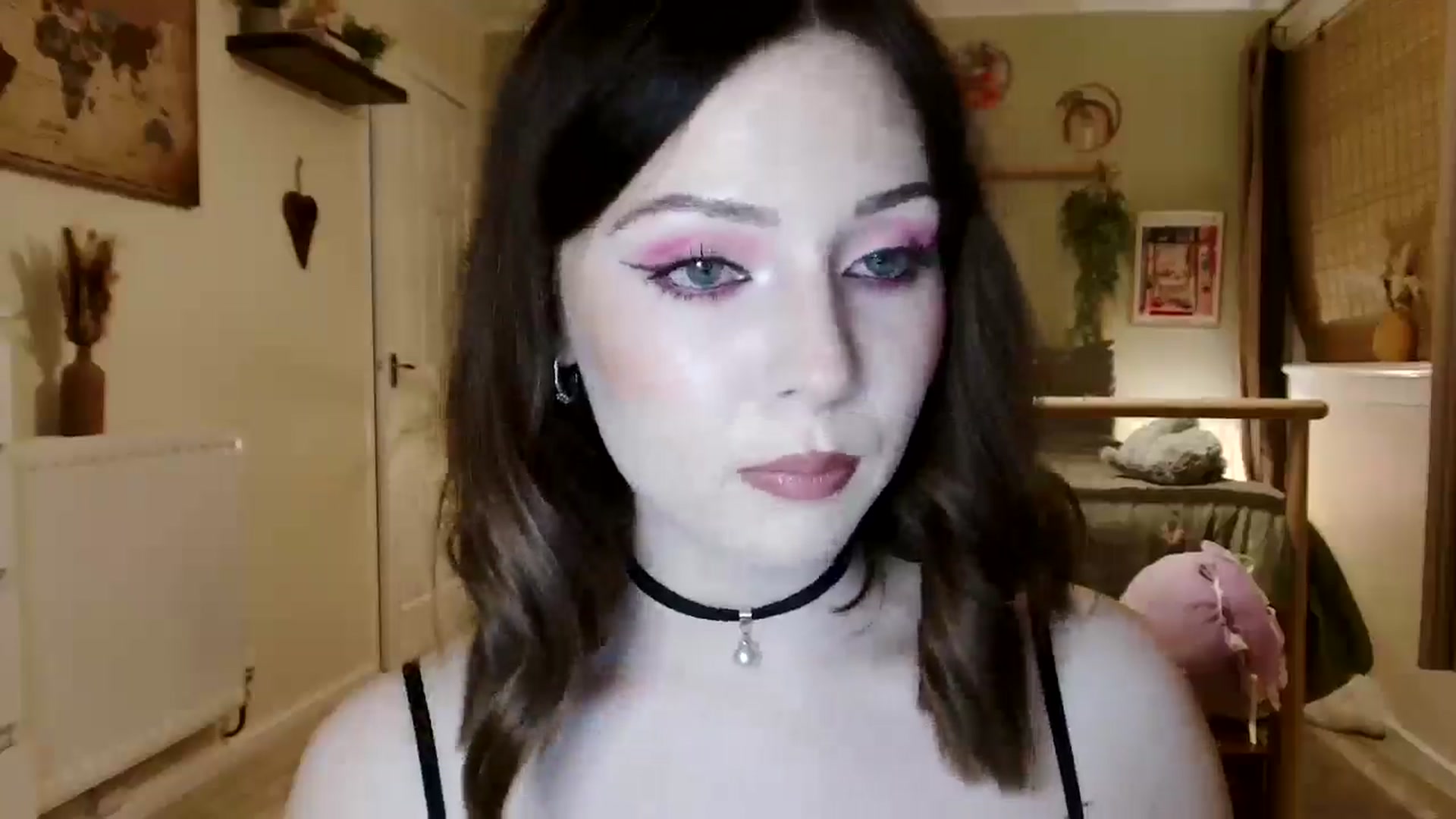 Gallery image thumbnail from Kaitrose's myfreecams stream on, 11/27/2025, 24:26 image 9 of 20