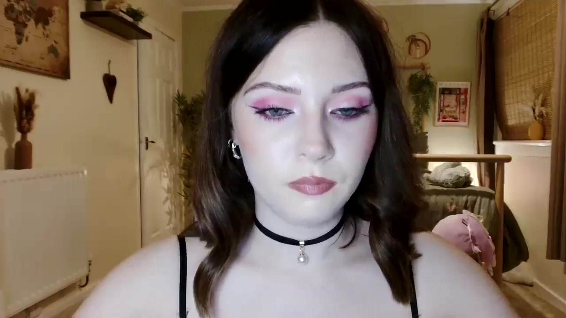 Gallery image thumbnail from Kaitrose's myfreecams stream on, 11/27/2025, 24:26 image 5 of 20