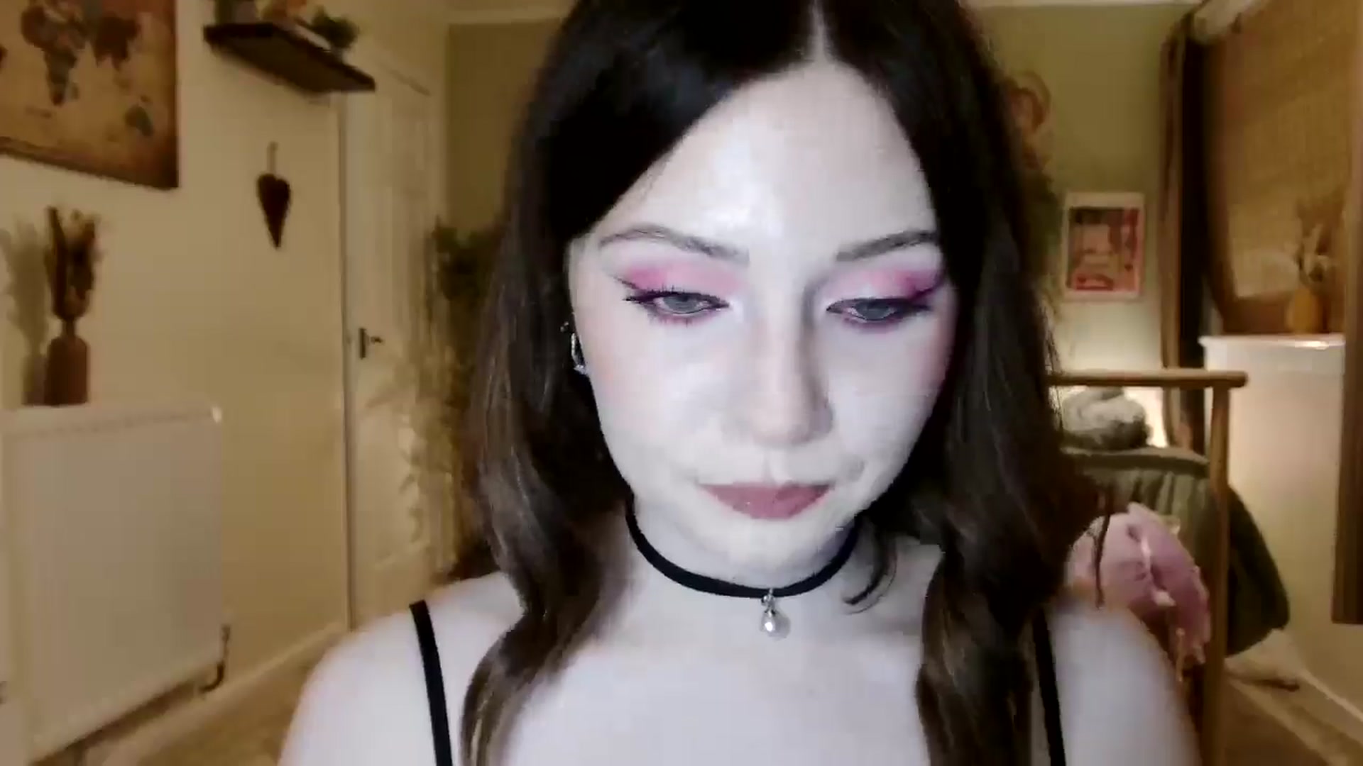 Gallery image thumbnail from Kaitrose's myfreecams stream on, 11/27/2025, 24:26 image 12 of 20