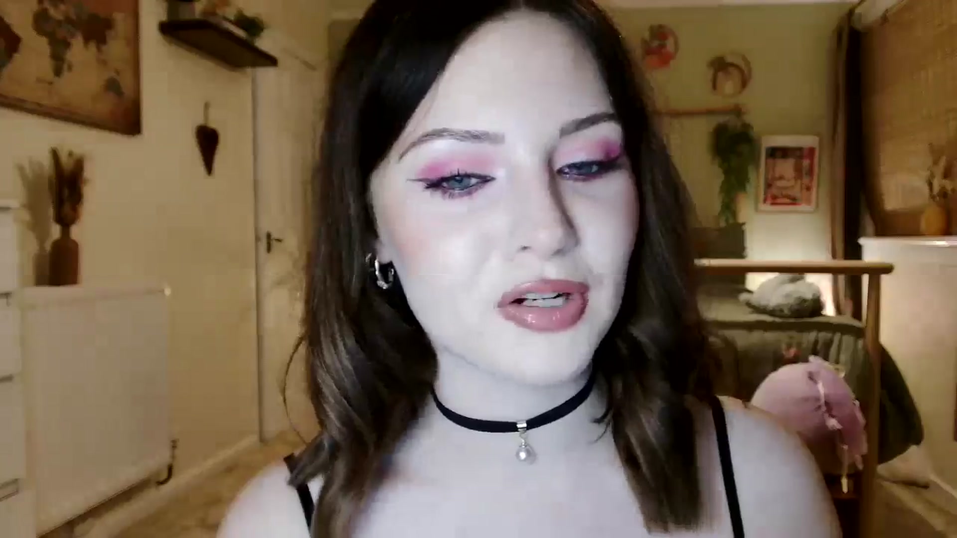Gallery image thumbnail from Kaitrose's myfreecams stream on, 11/27/2025, 24:26 image 13 of 20