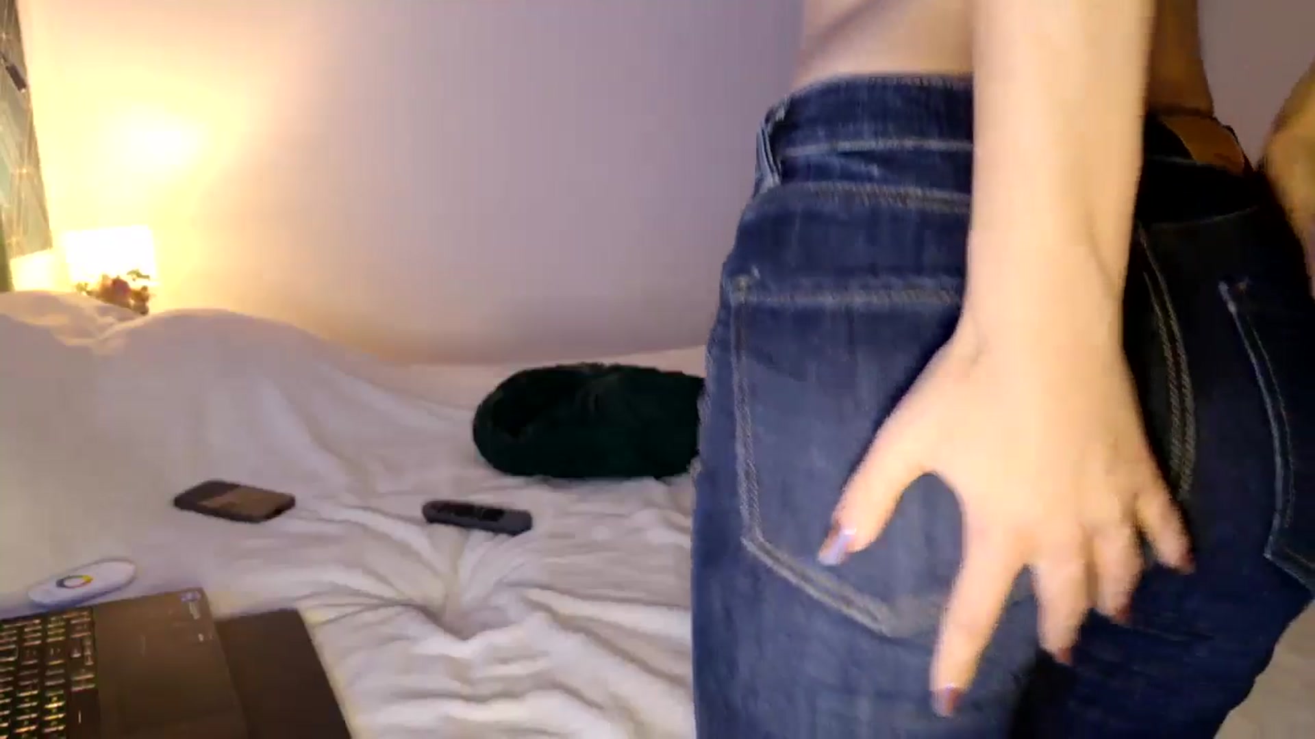 Gallery image thumbnail from KalIySya_'s myfreecams stream on, 01/04/2025, 13:57 image 8 of 20