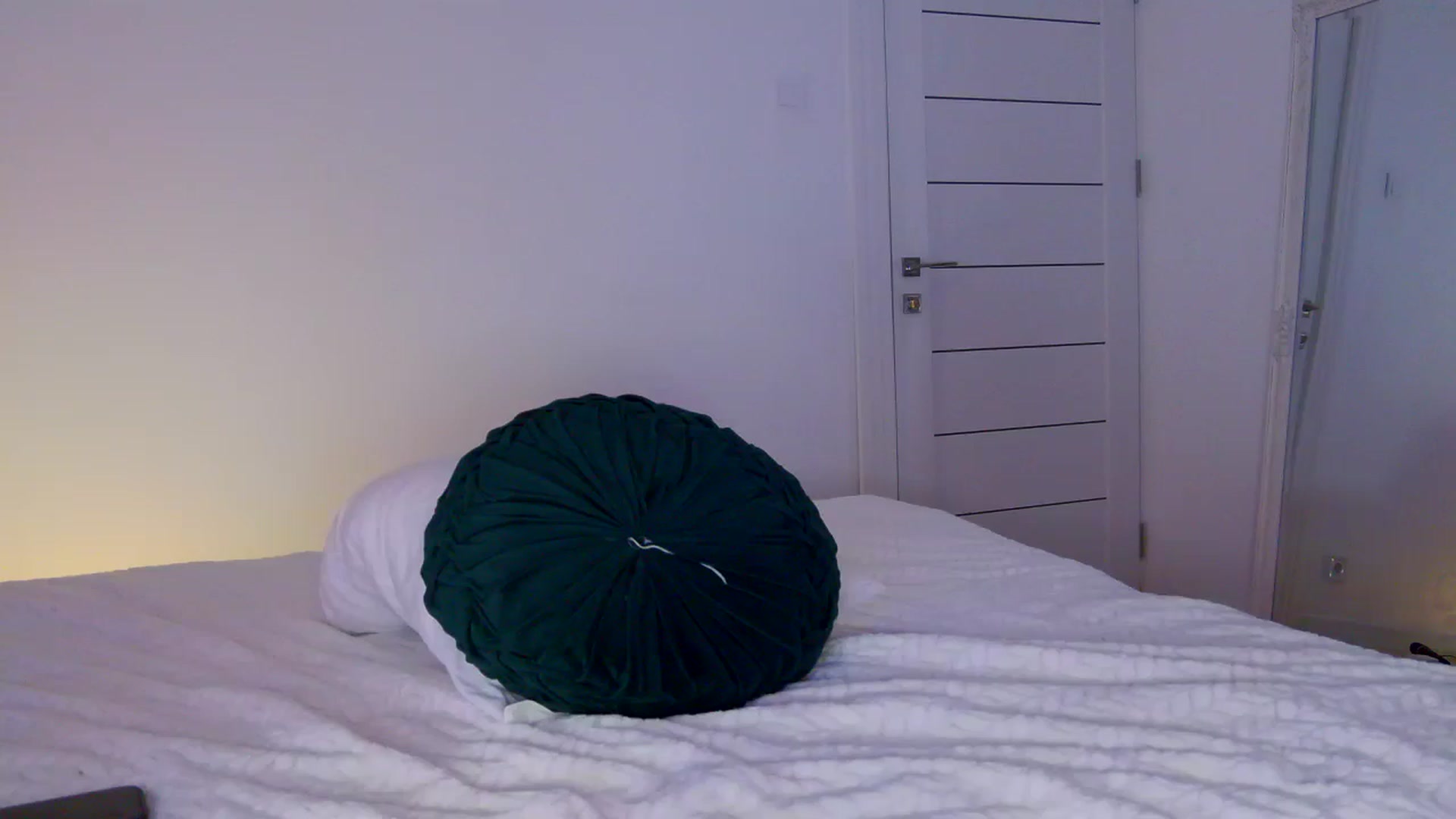 Gallery image thumbnail from KalIySya_'s myfreecams stream on, 02/05/2025, 19:46 image 5 of 20
