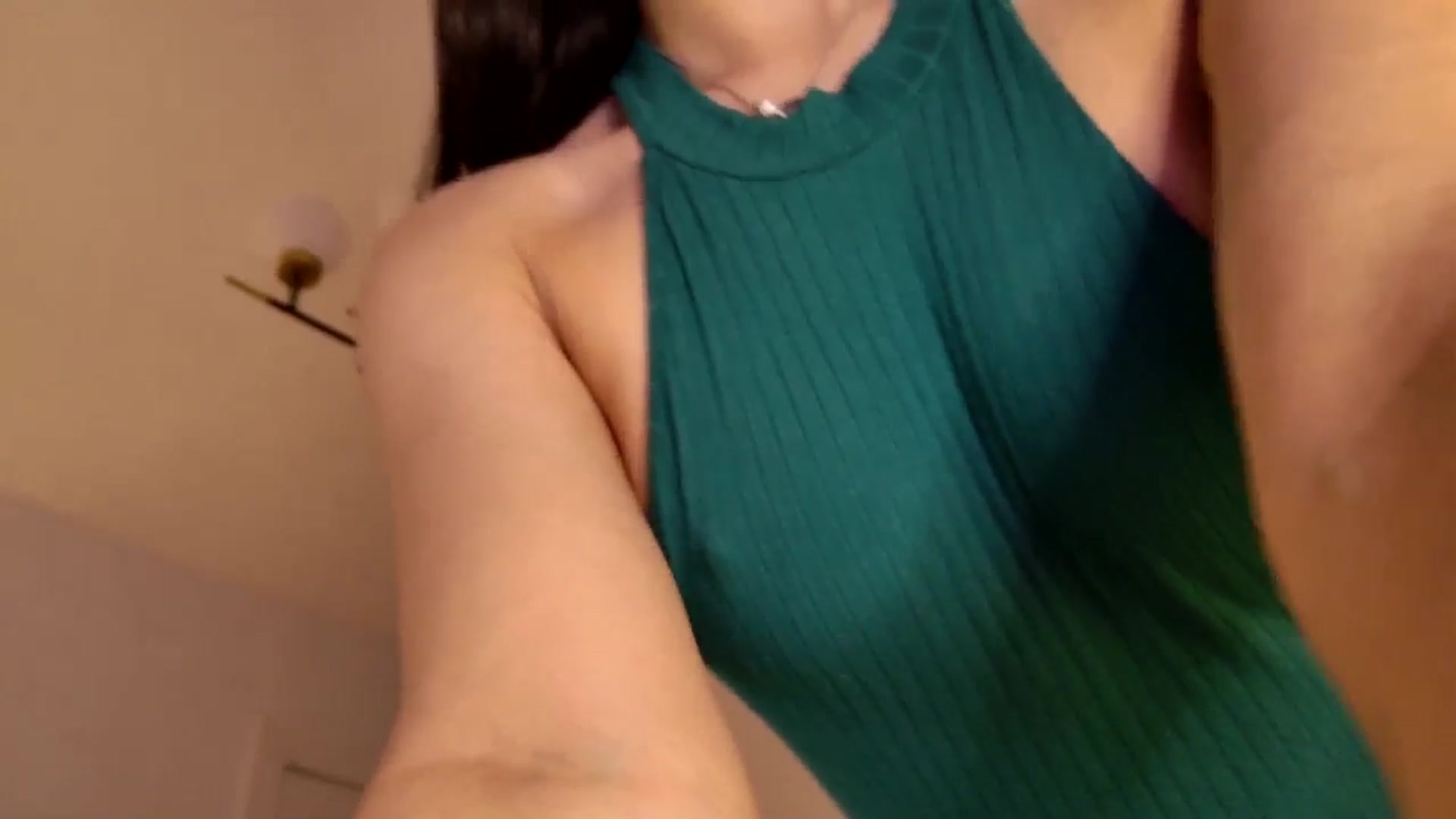 Gallery image thumbnail from KalIySya_'s myfreecams stream on, 06/04/2025, 16:33 image 12 of 20