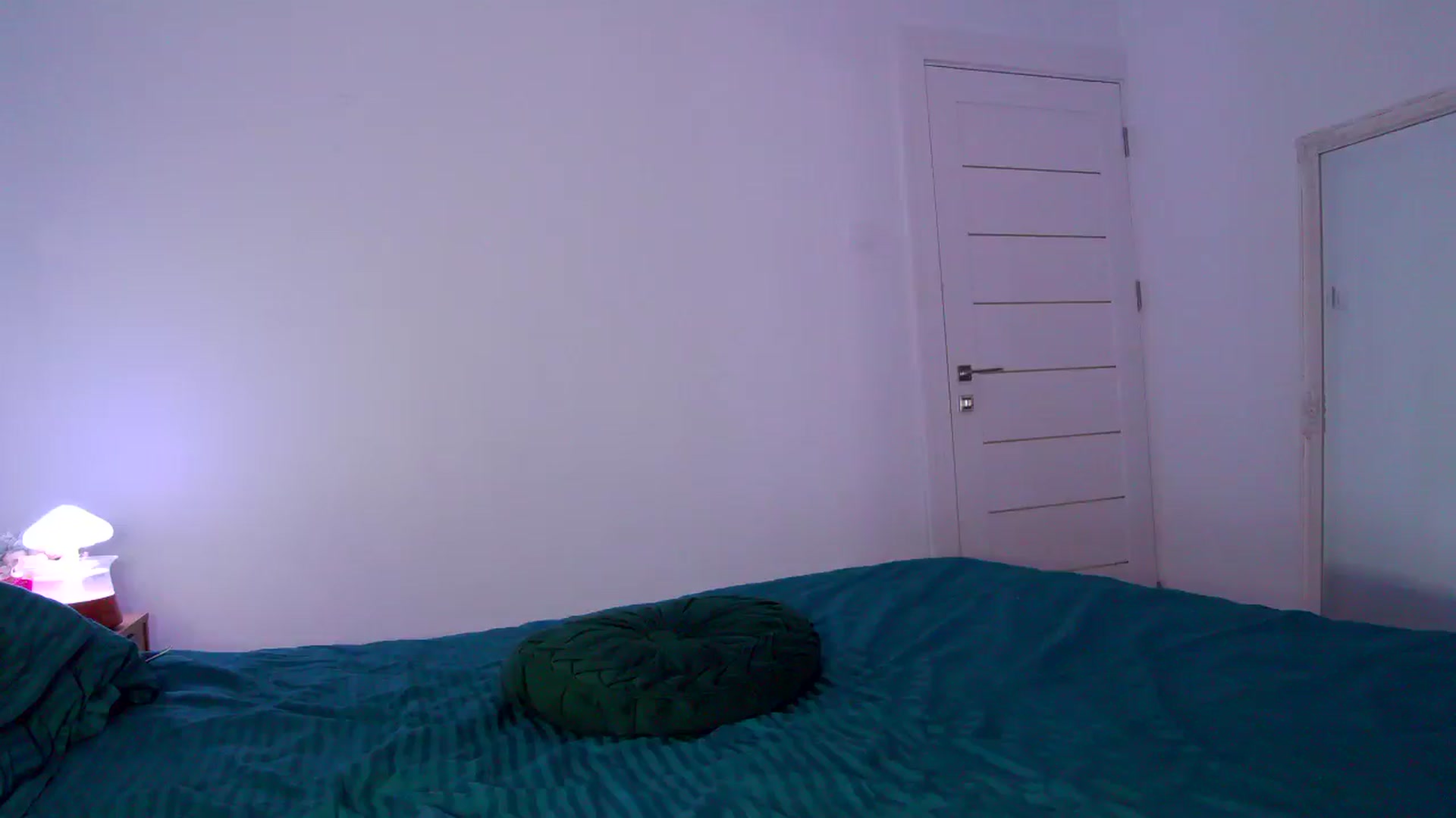 Gallery image thumbnail from KalIySya___'s myfreecams stream on, 05/20/2024, 21:51 image 10 of 20