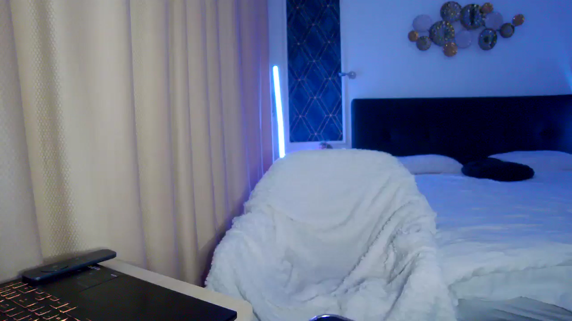 Gallery image thumbnail from KalIySya___'s myfreecams stream on, 06/05/2024, 20:38 image 5 of 20