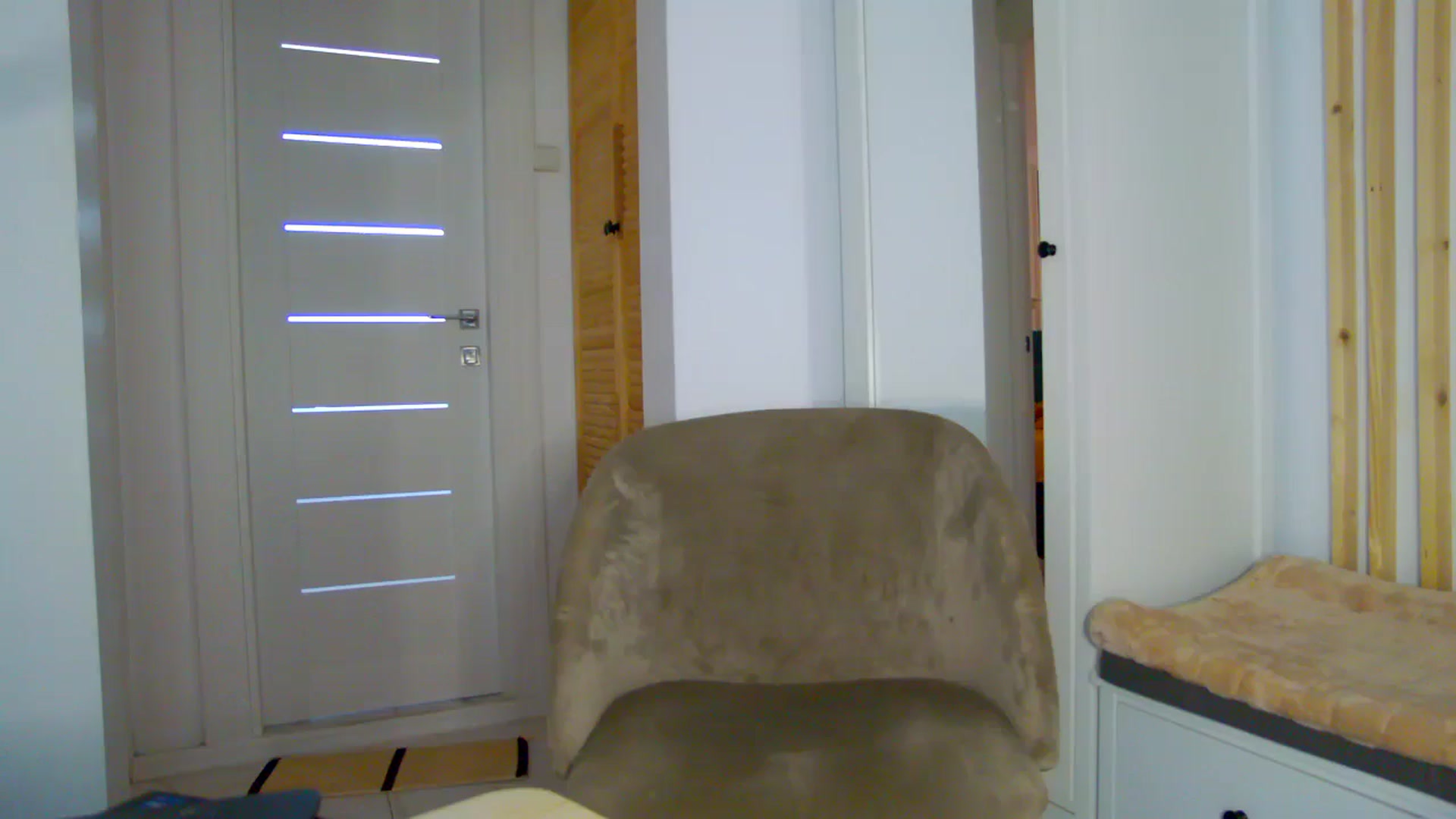Gallery image thumbnail from KalIySya___'s myfreecams stream on, 08/01/2024, 14:07 image 10 of 20