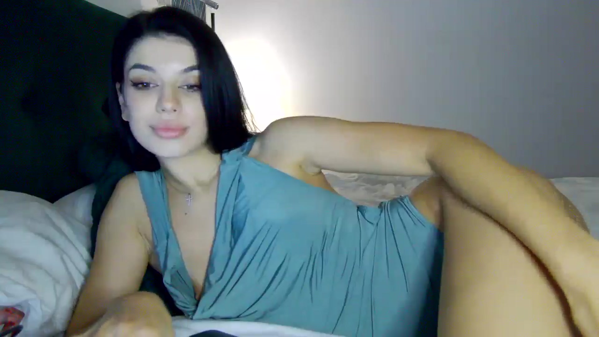 Gallery image thumbnail from KalIySya___'s myfreecams stream on, 09/17/2024, 18:11 image 14 of 20