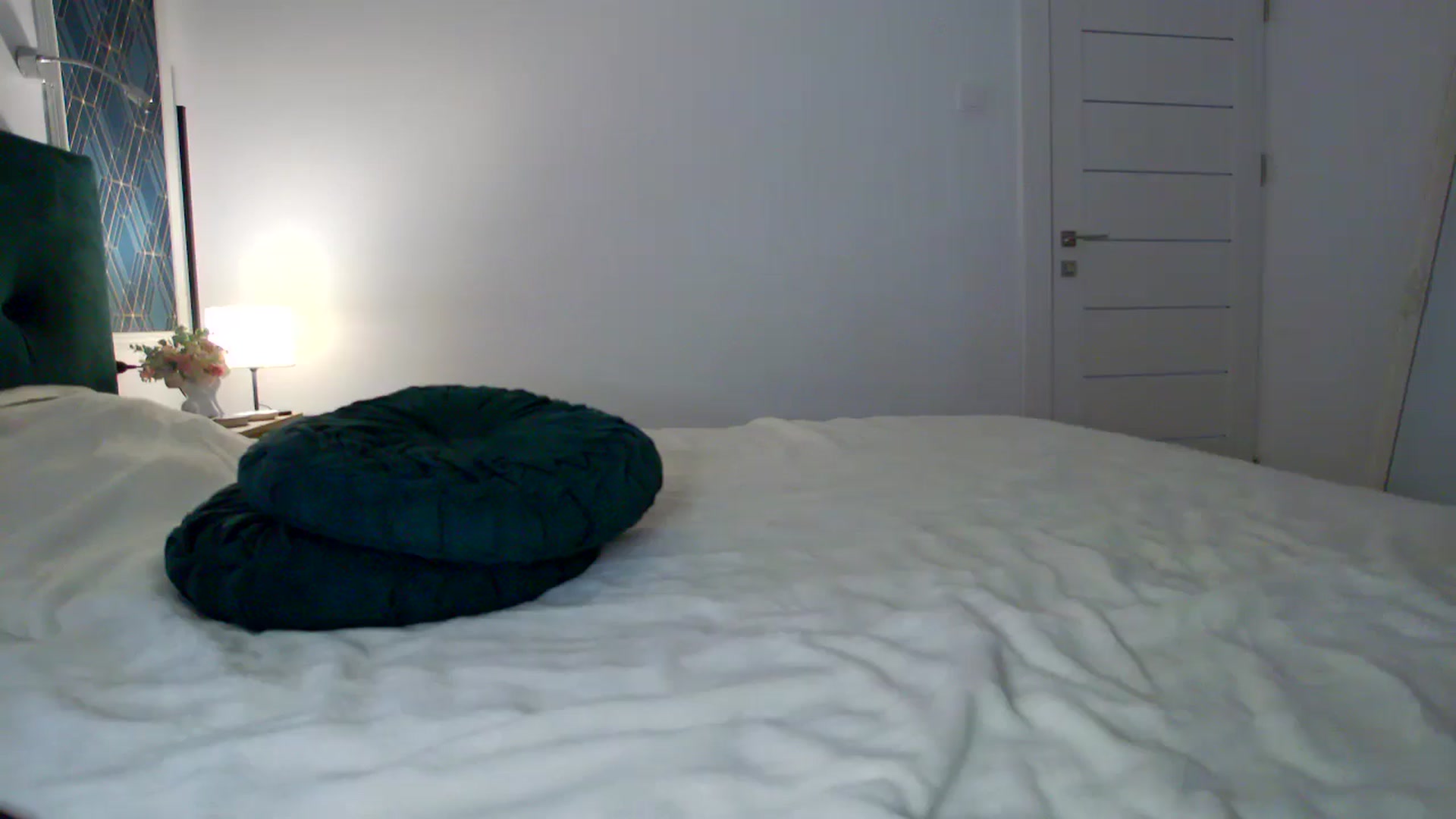 Gallery image thumbnail from KalIySya___'s myfreecams stream on, 09/26/2024, 15:38 image 4 of 20