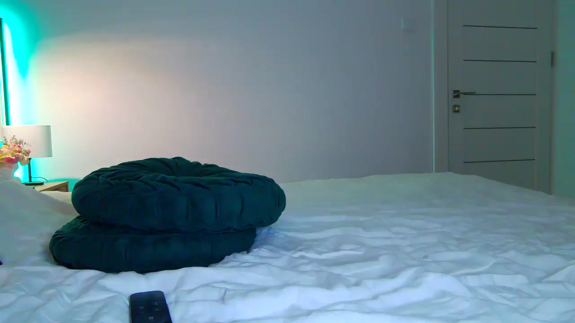 Gallery image thumbnail from KalIySya___'s myfreecams stream on, 10/15/2024, 17:38 image 11 of 20