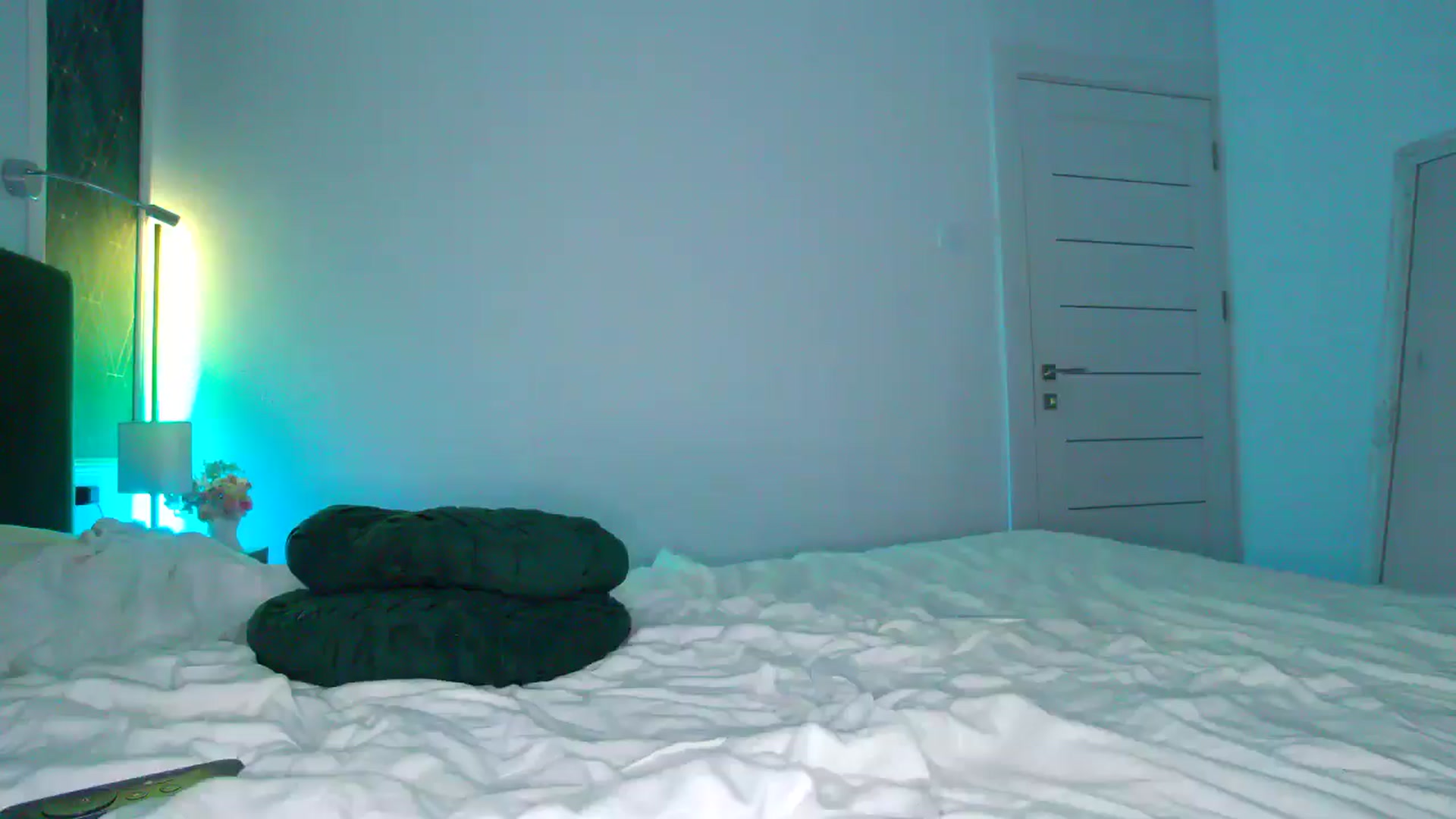Gallery image thumbnail from KalIySya___'s myfreecams stream on, 10/17/2024, 22:12 image 8 of 20
