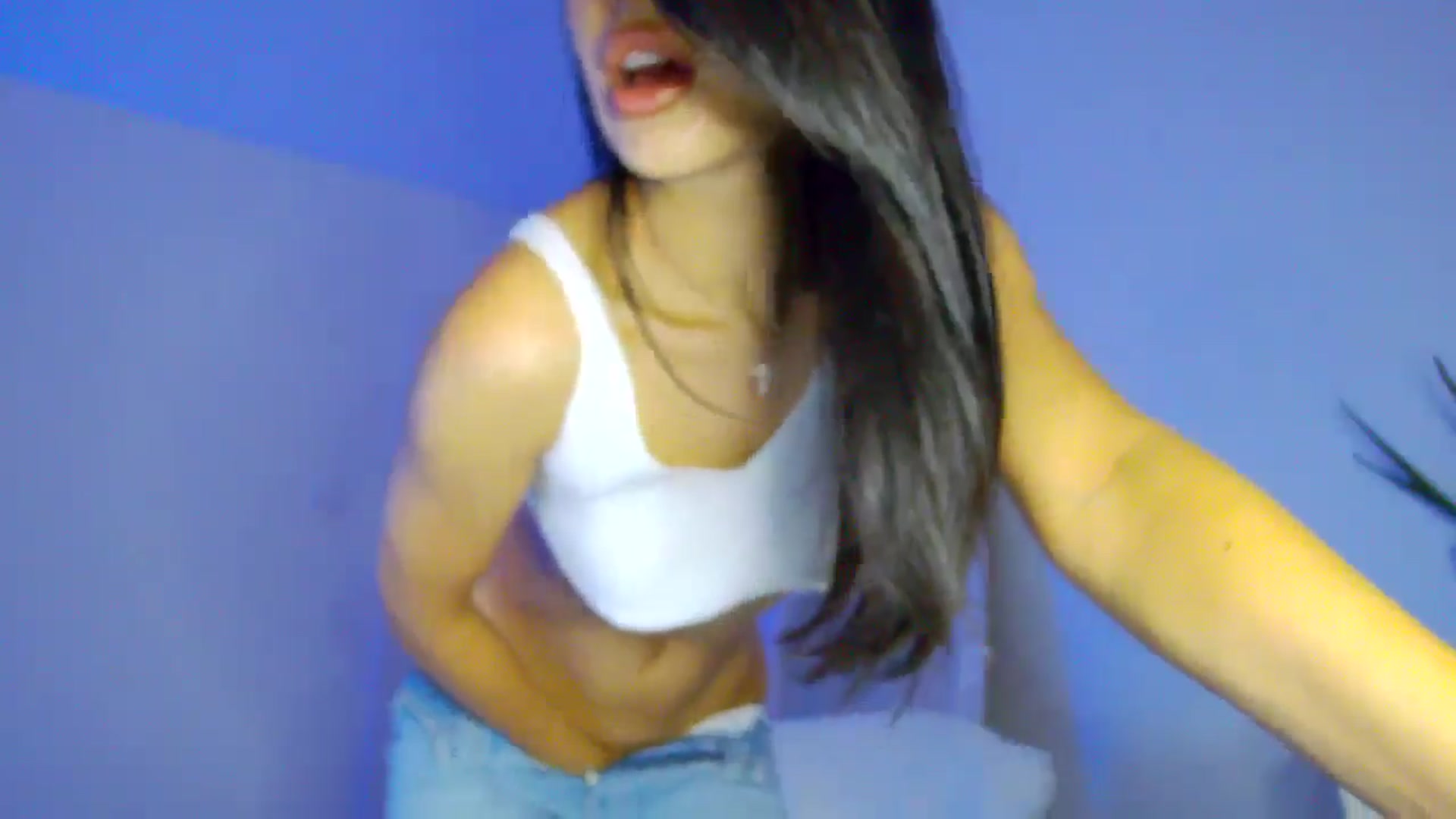 Gallery image thumbnail from KalIySya___'s myfreecams stream on, 10/19/2024, 16:19 image 4 of 20