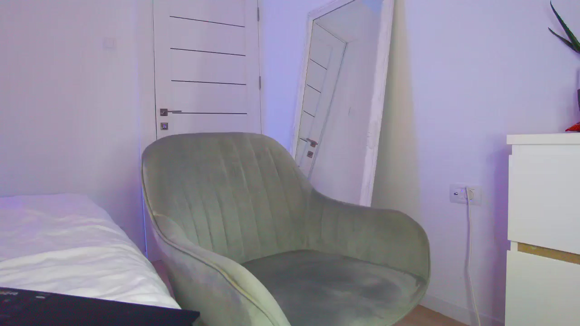 Gallery image thumbnail from KalIySya___'s myfreecams stream on, 10/19/2024, 16:19 image 19 of 20