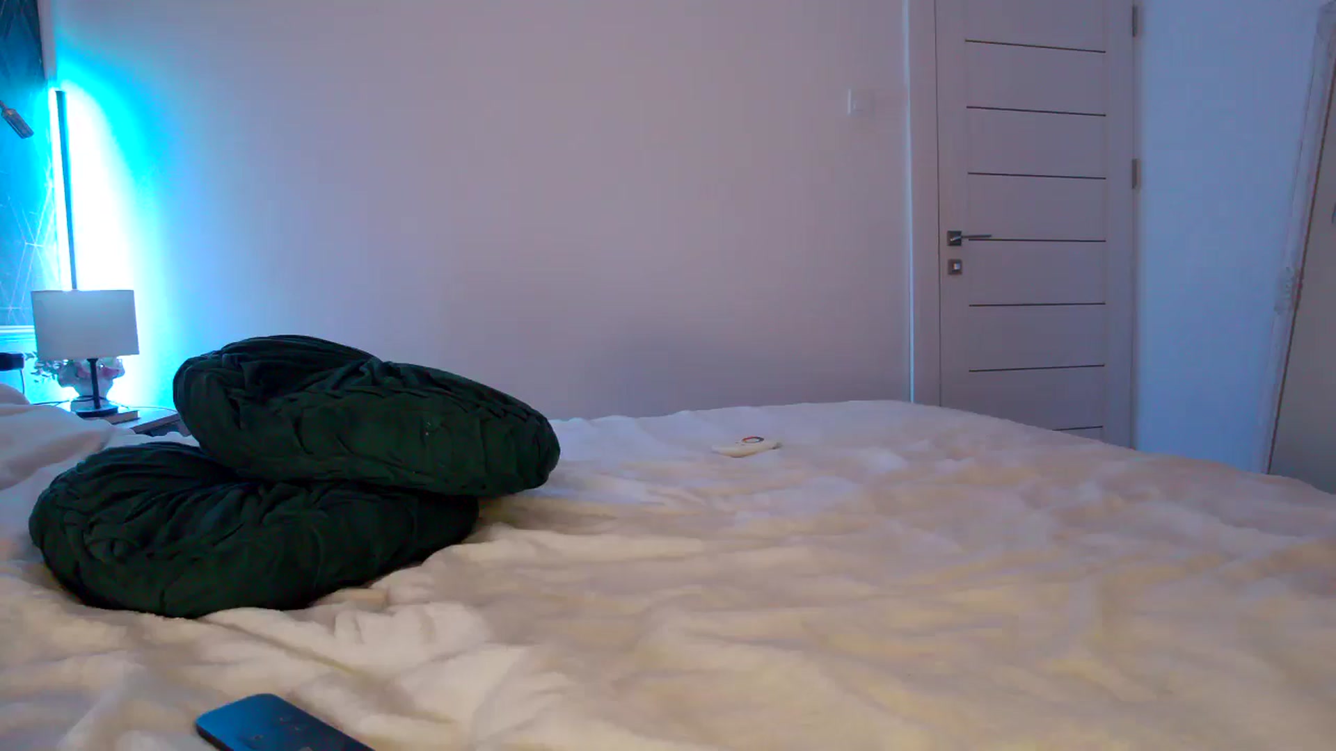 Gallery image thumbnail from KalIySya___'s myfreecams stream on, 11/13/2024, 19:23 image 3 of 20