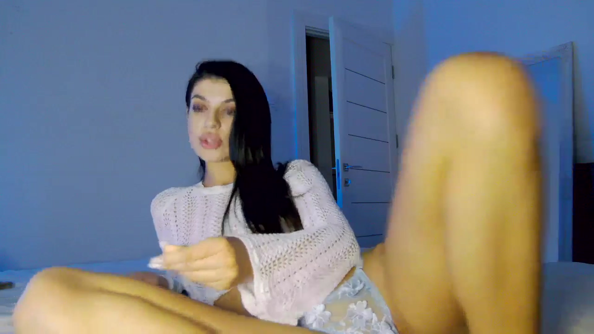 Gallery image thumbnail from KalIySya___'s myfreecams stream on, 11/28/2024, 20:08 image 9 of 20