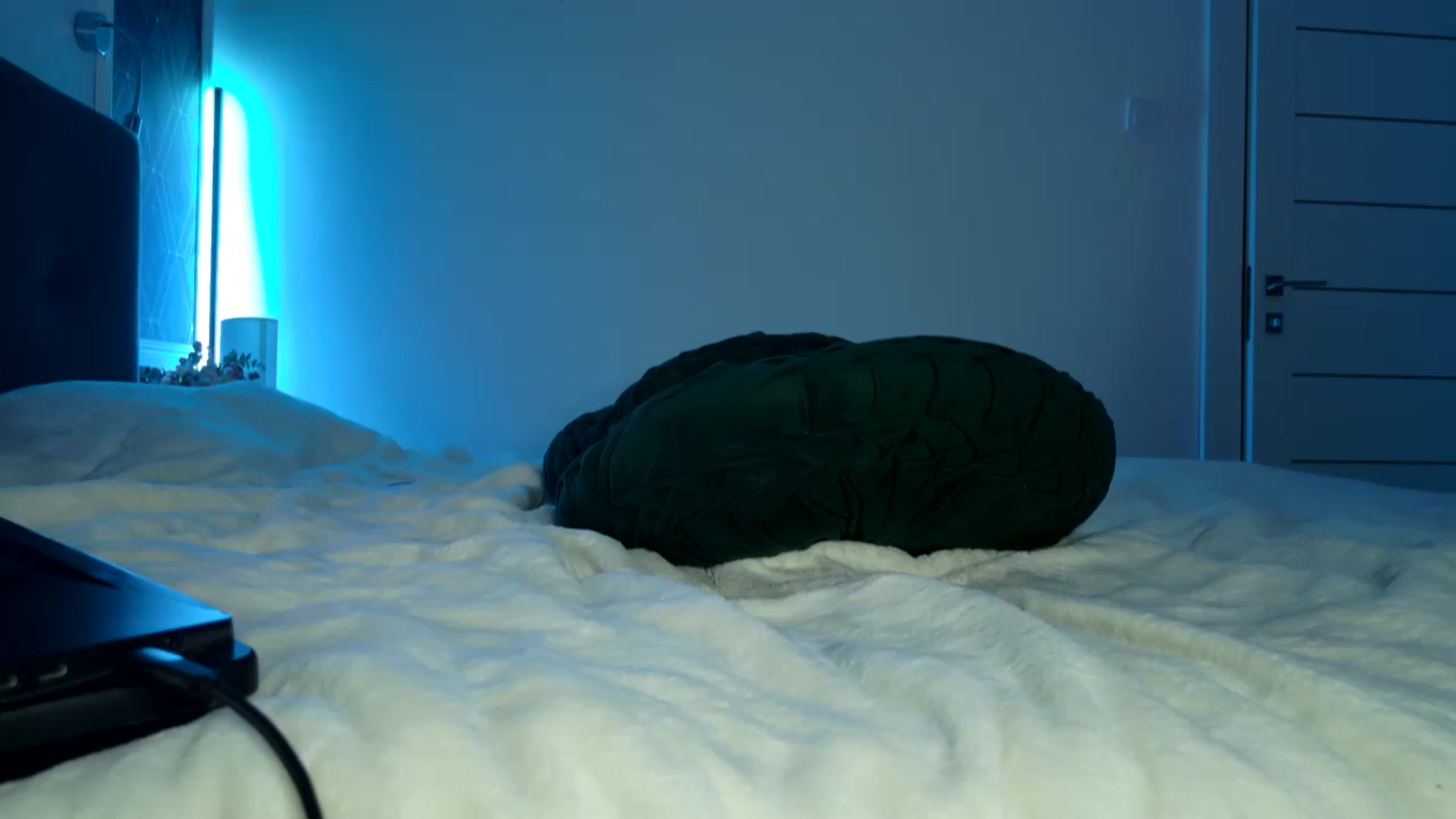 Gallery image thumbnail from KalIySya___'s myfreecams stream on, 12/06/2024, 20:16 image 10 of 20