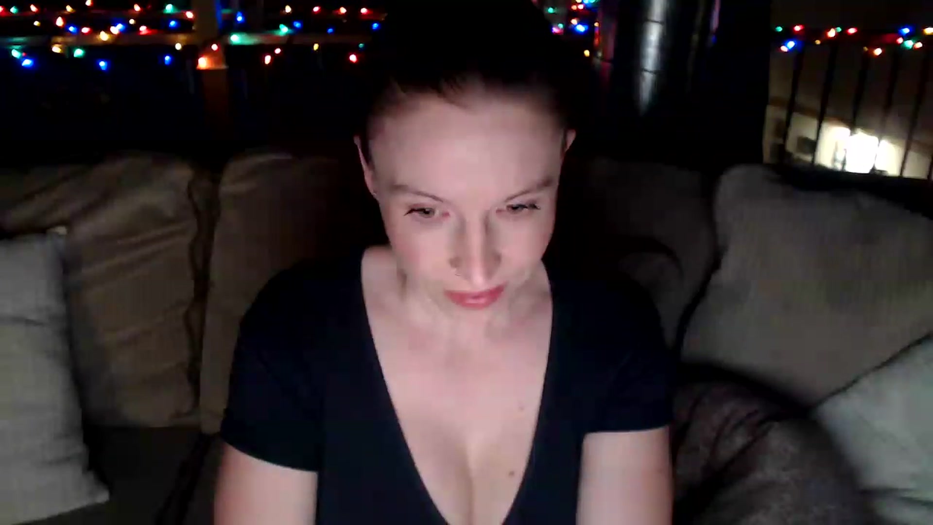 Gallery image thumbnail from KaliGunz's myfreecams stream on, 11/22/2022, 07:07 image 6 of 20
