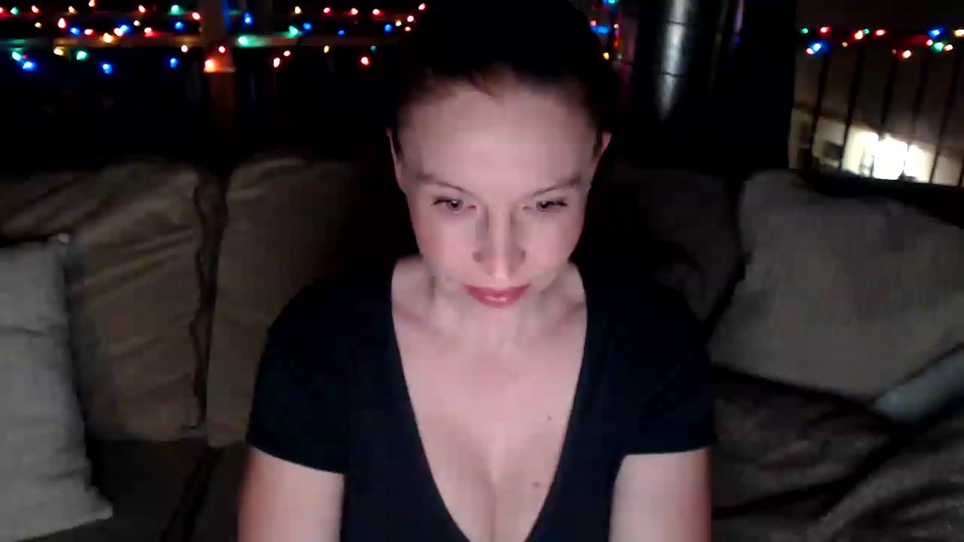 Gallery image thumbnail from KaliGunz's myfreecams stream on, 11/22/2022, 07:07 image 3 of 20