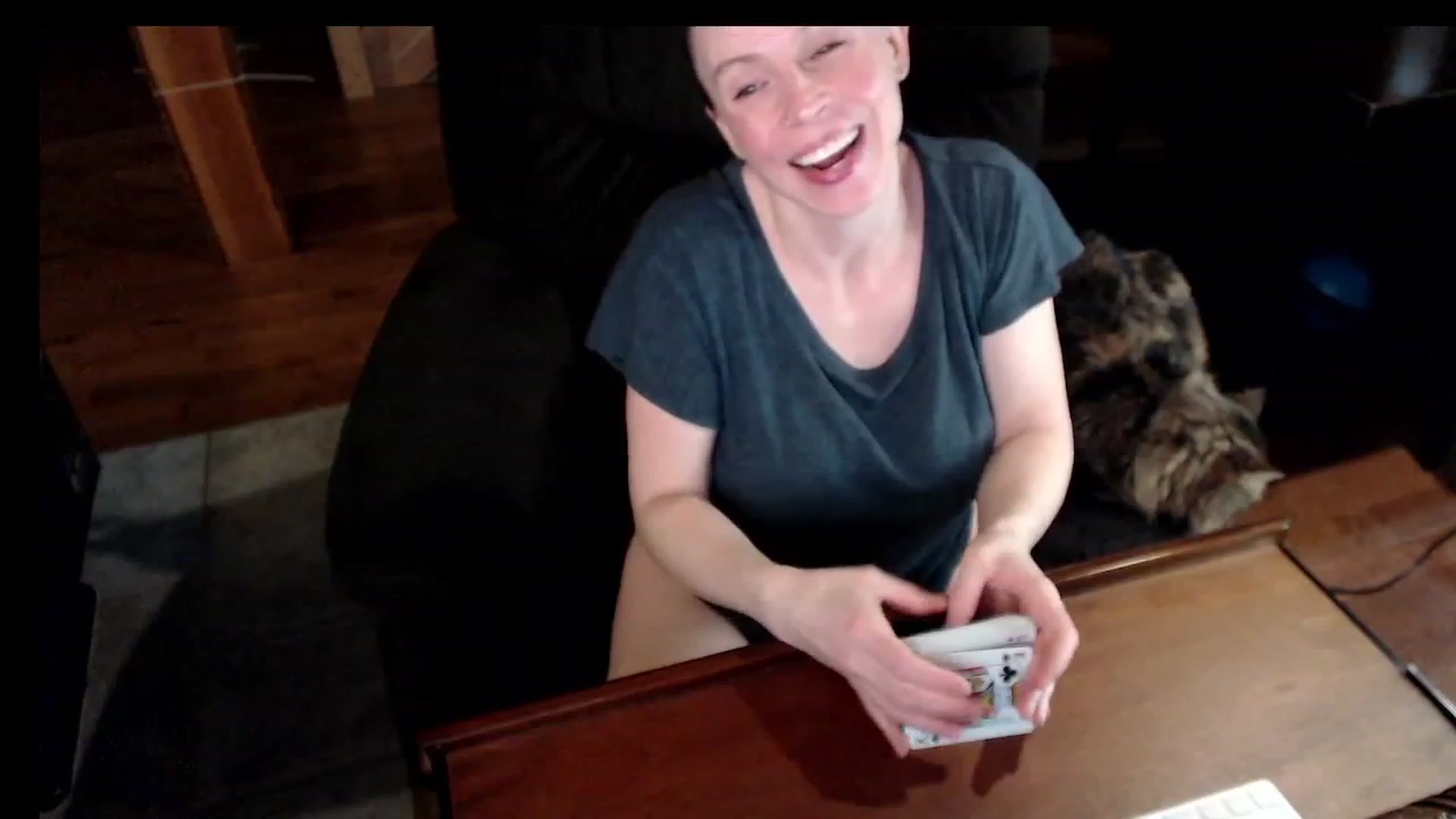 Gallery image thumbnail from KaliGunz's myfreecams stream on, 12/08/2022, 05:21 image 15 of 20