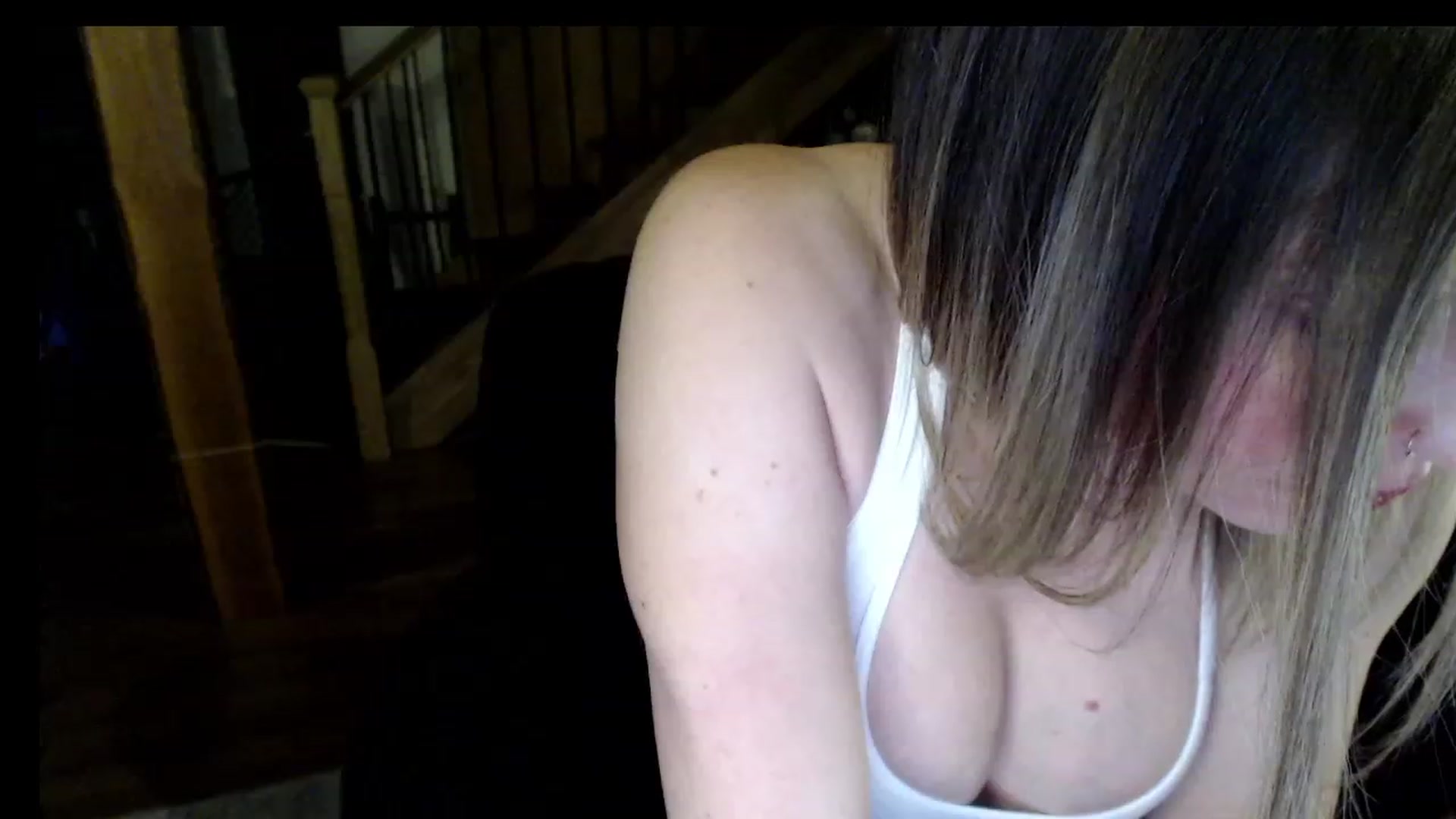 Gallery image thumbnail from KaliGunz's myfreecams stream on, 12/11/2022, 05:21 image 6 of 20