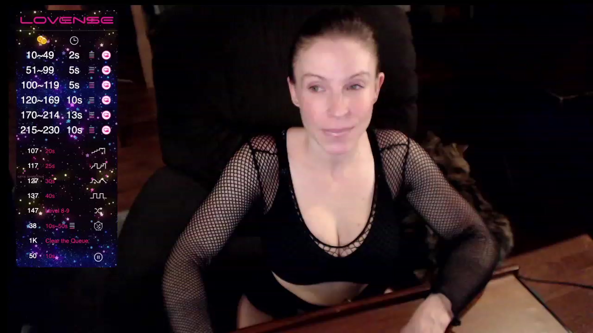 Gallery image thumbnail from KaliGunz's myfreecams stream on, 12/17/2022, 05:04 image 6 of 20