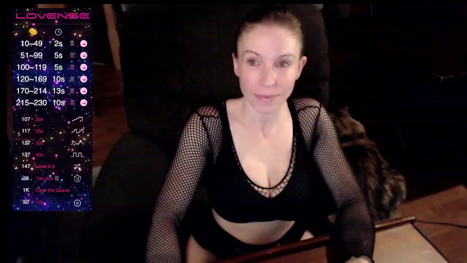 Gallery image thumbnail from KaliGunz's myfreecams stream on, 12/17/2022, 05:04 image 11 of 20
