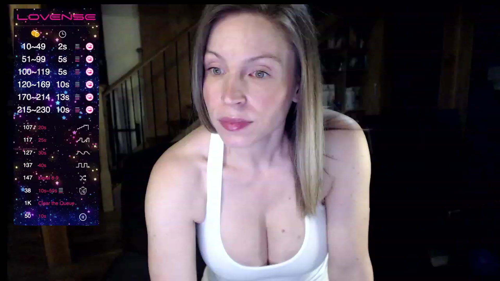 Gallery image thumbnail from KaliGunz's myfreecams stream on, 12/27/2022, 04:53 image 3 of 20